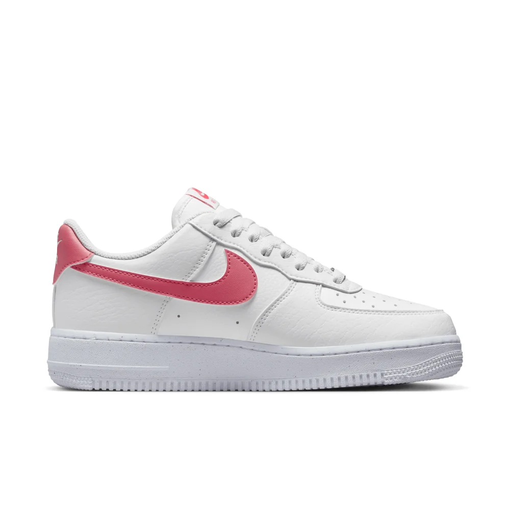 Nike Air Force 1 07 SE DV3808-100 / weiss