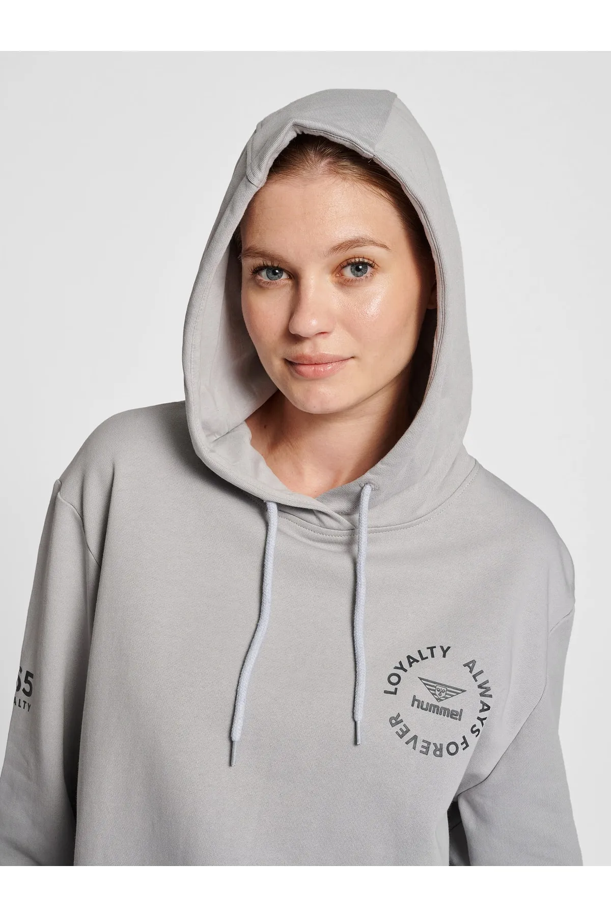 hummel  Sweatshirt - Grau - Regular Fit