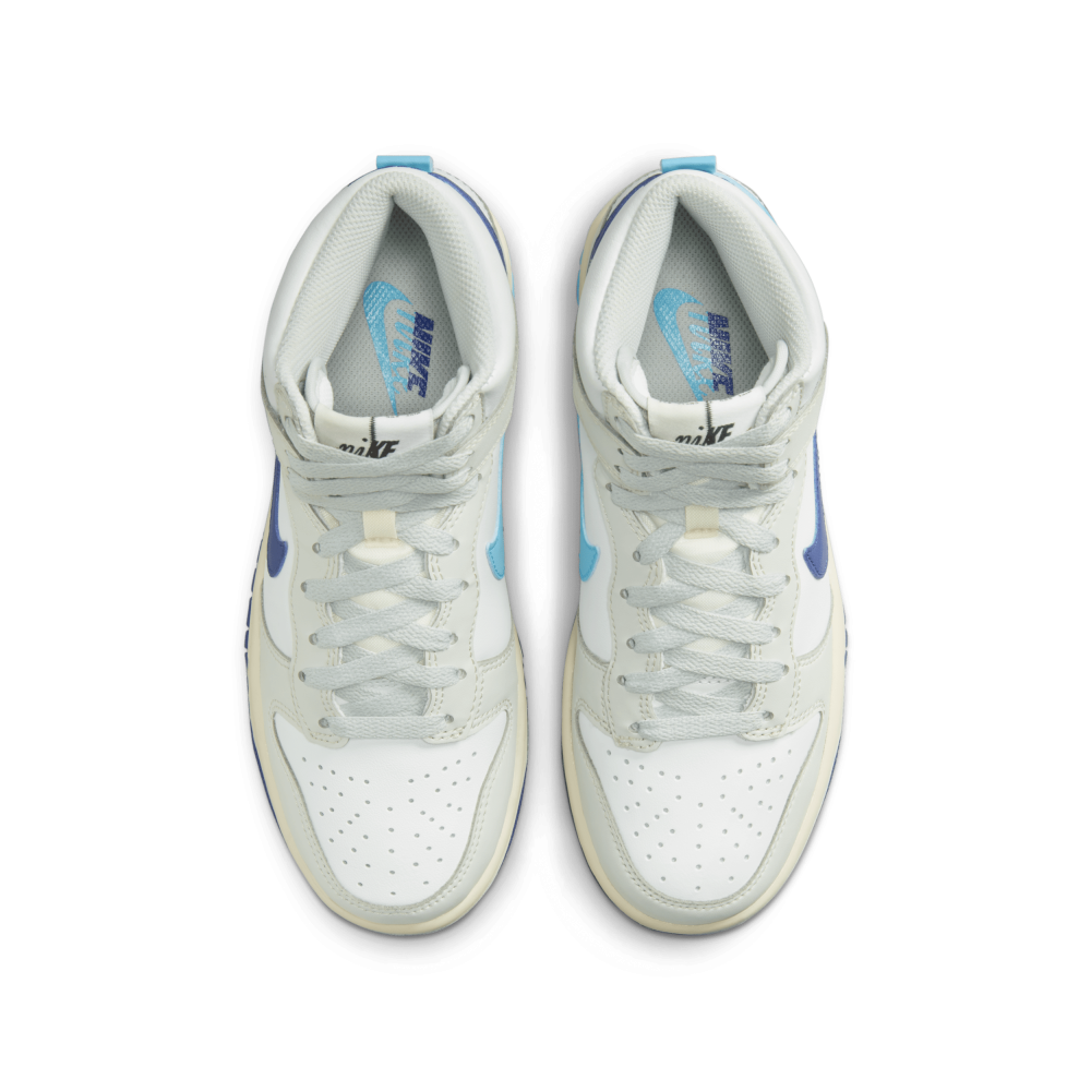 Nike Dunk High SE FN7995-100 / weiss