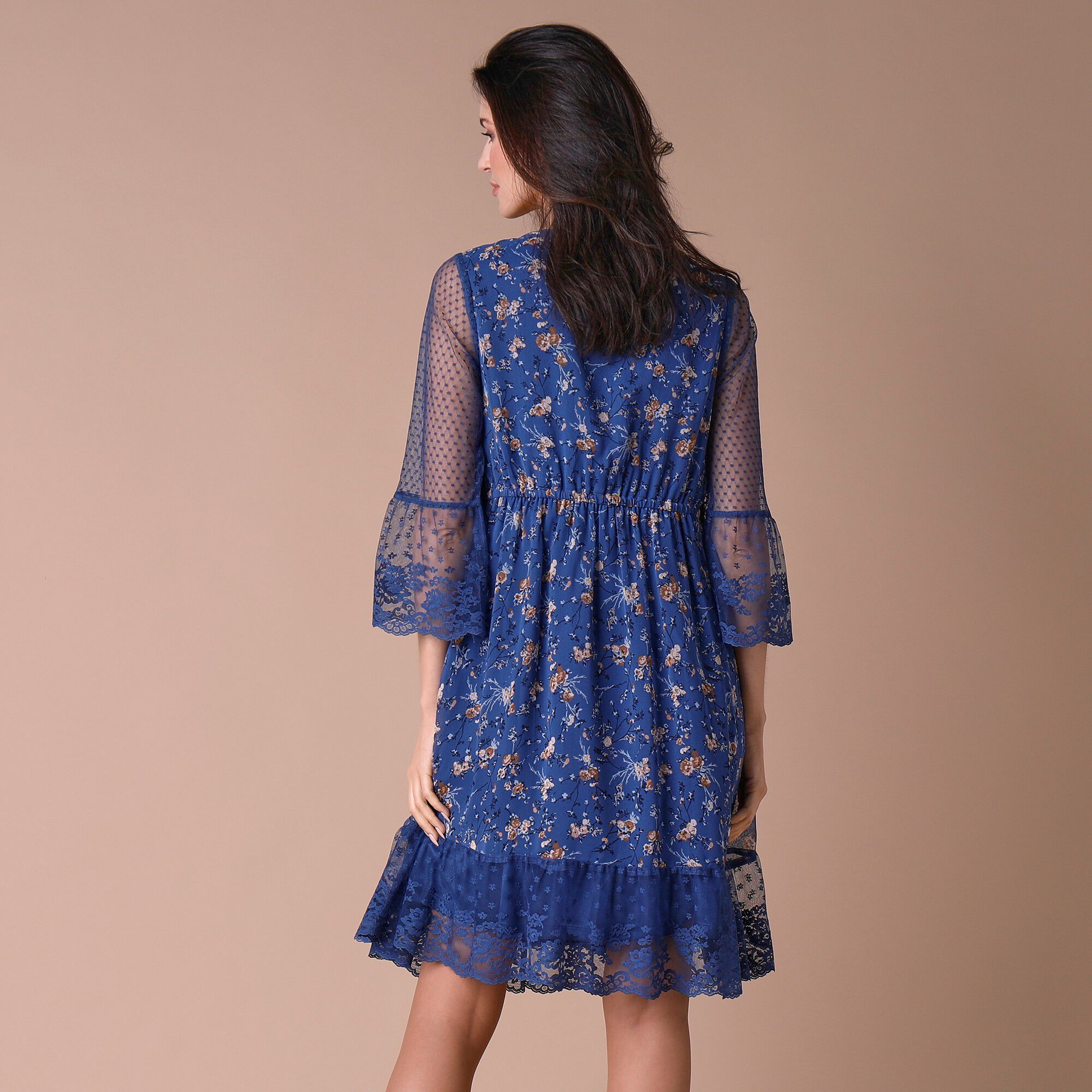 Robe dentelle manches 3/4 imprimée