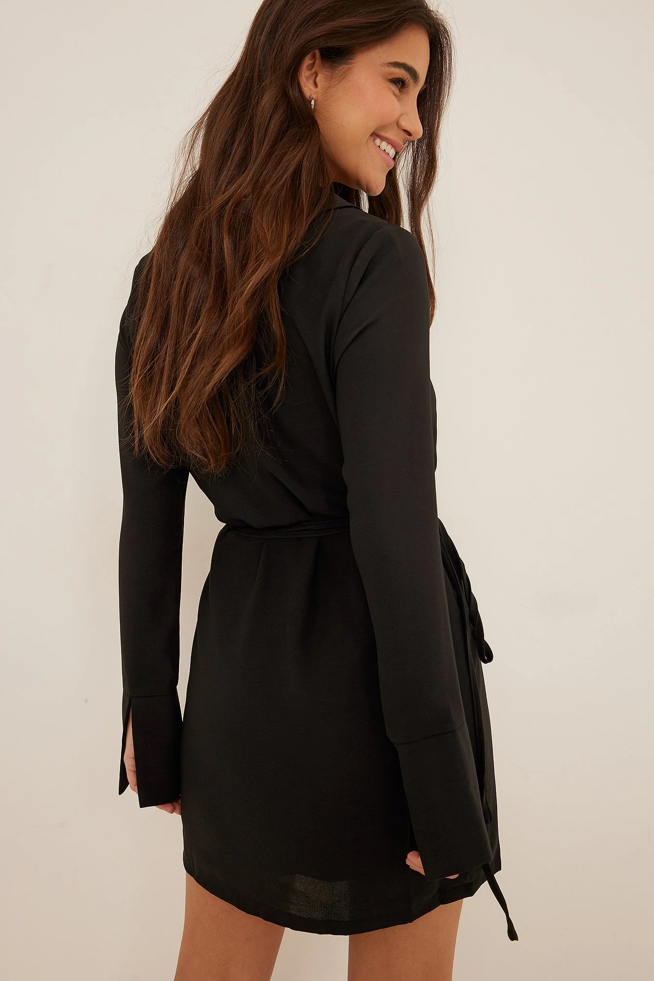 Recyceltes Mini-Wickelkleid