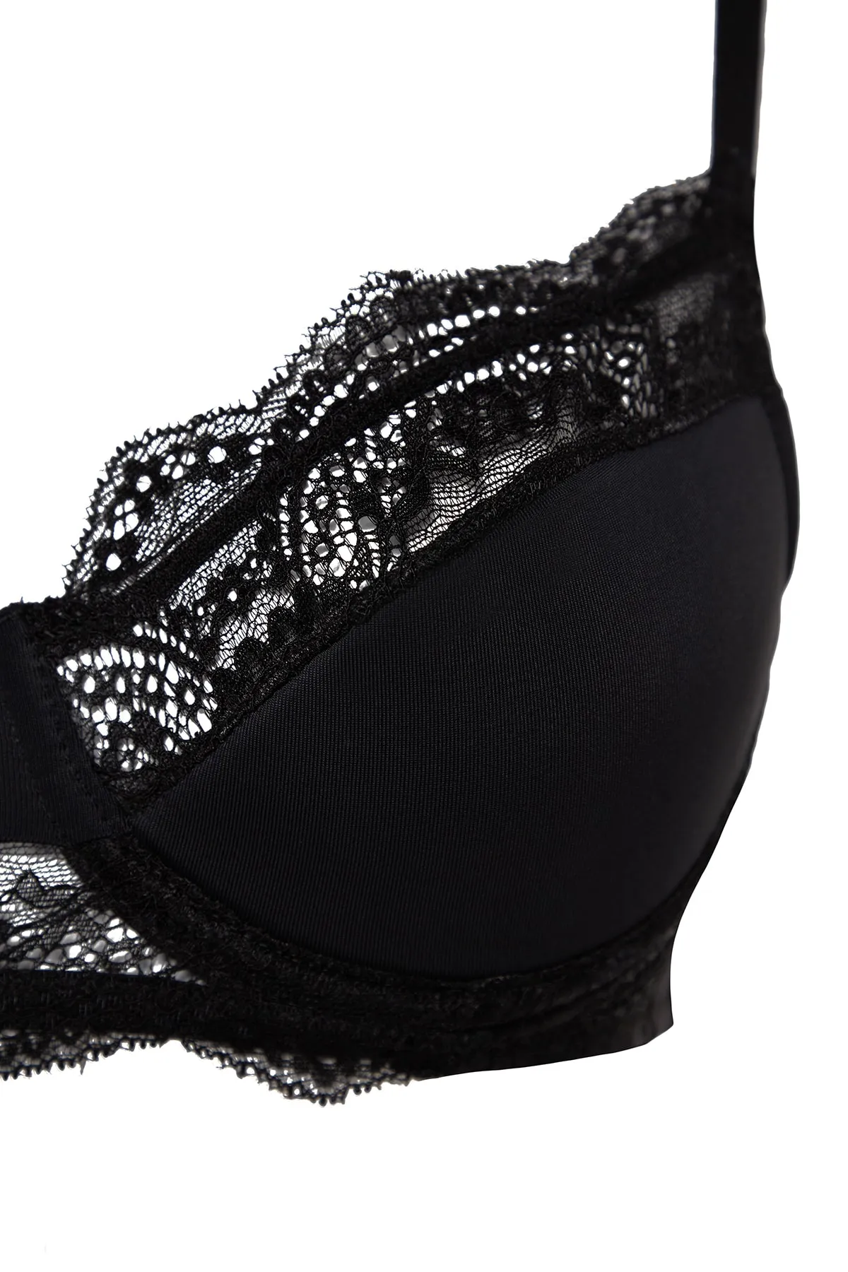 Trendyol Collection  Schwarzer Strick-BH mit Spitzendetail aus Polyamid und Seilträgern THMAW24SU00020