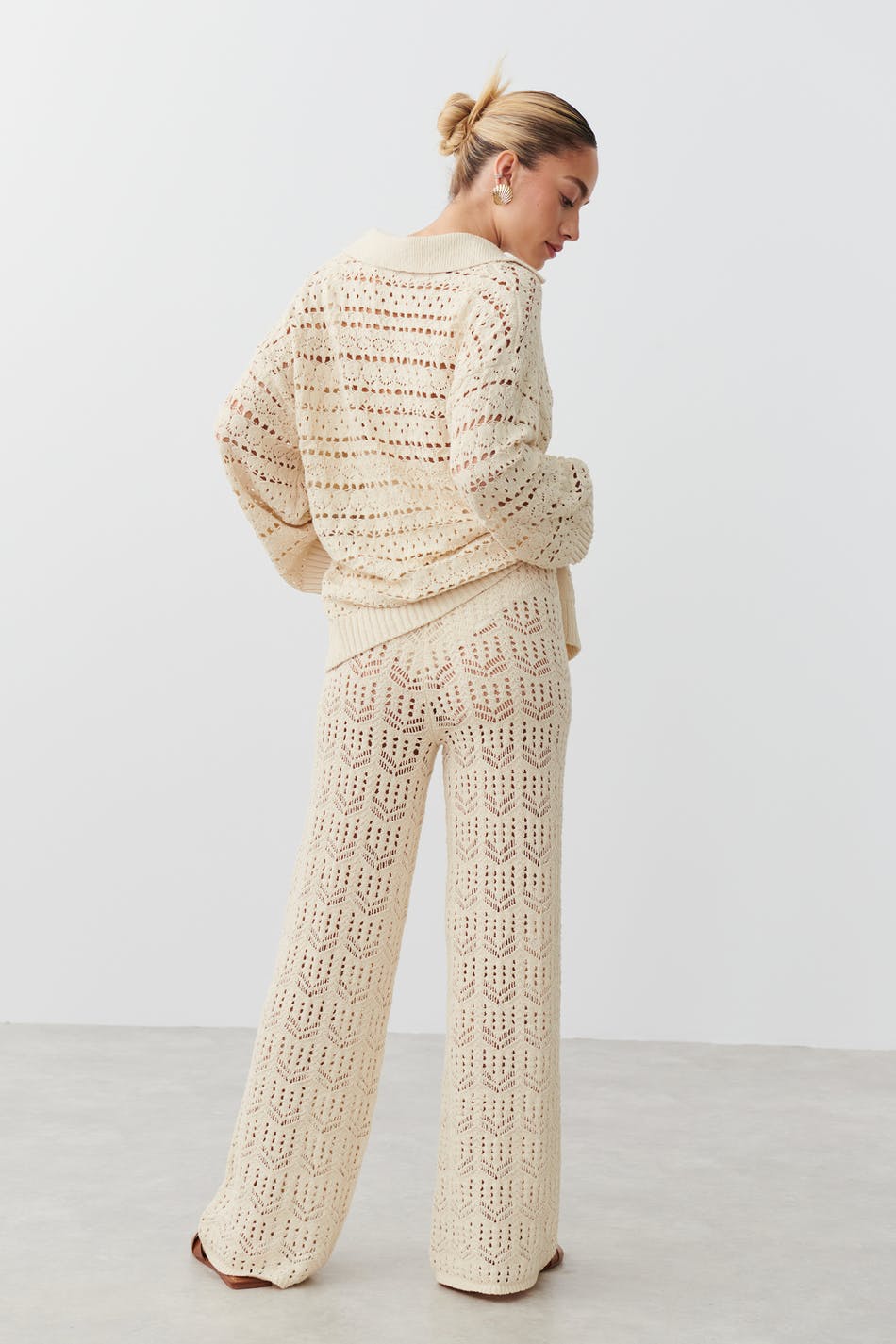 Crochet trousers