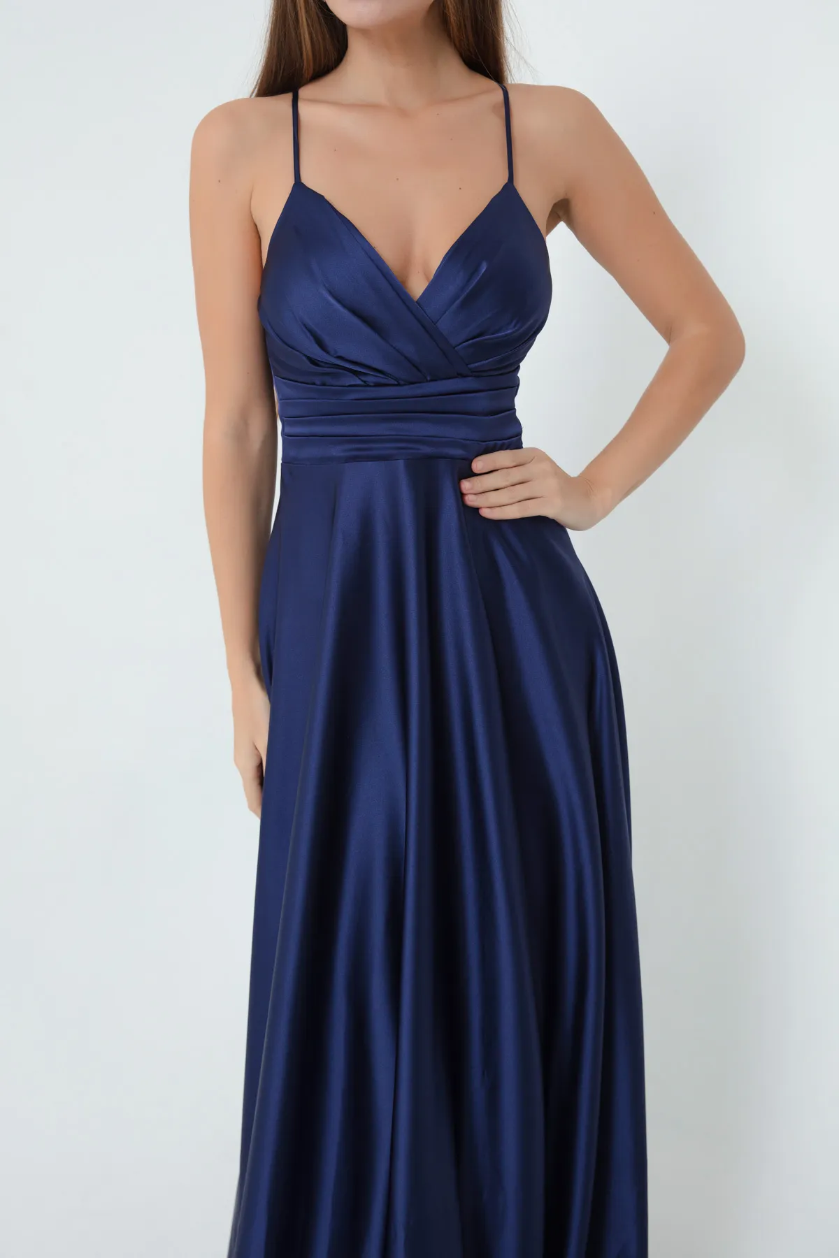Lafaba  Marineblaues langes Abendkleid und Abschlusskleid aus Satin mit Seilriemen und Taillengürtel für Damen