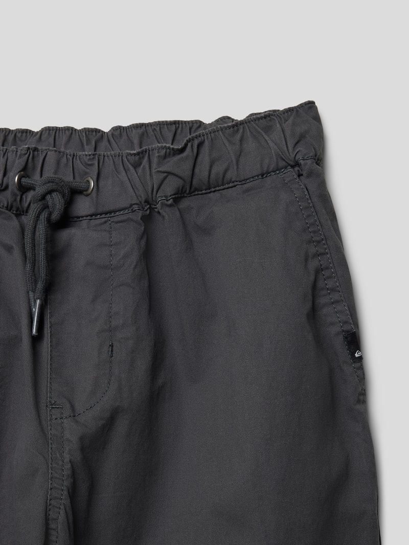 Stoffhose mit elastischen Abschlüssen in graphit