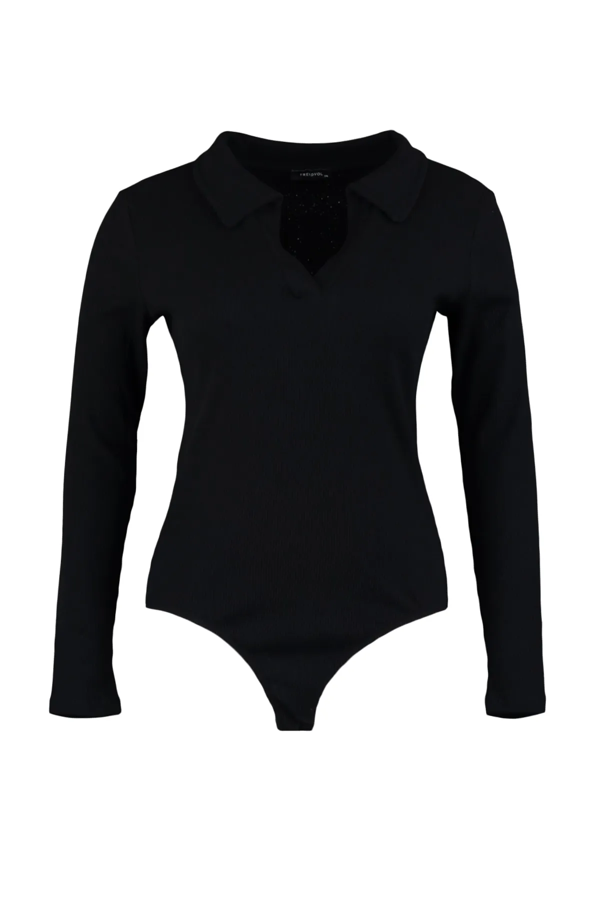 Trendyol Curve  Schwarzer, figurbetonter, schnurgebundener Strick-Body mit Druckknopfverschluss und Hemdkragen TBBAW23CS00007