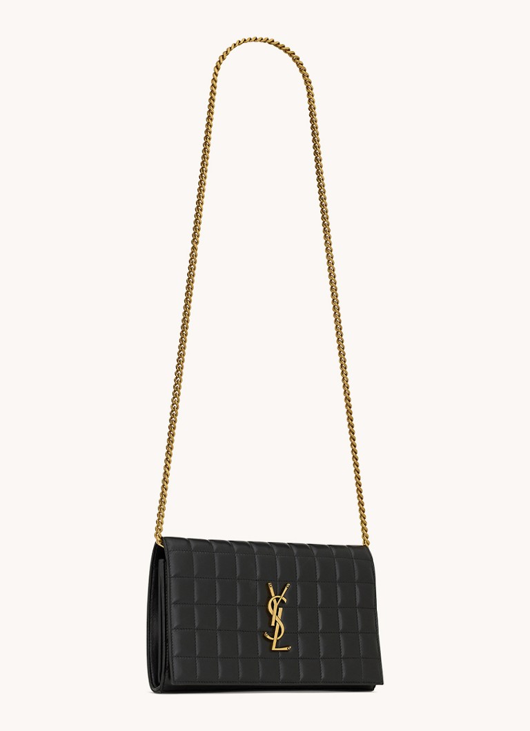Geantă Saint Laurent Cassandre din piele de miel matlasată, cu curea de umăr.