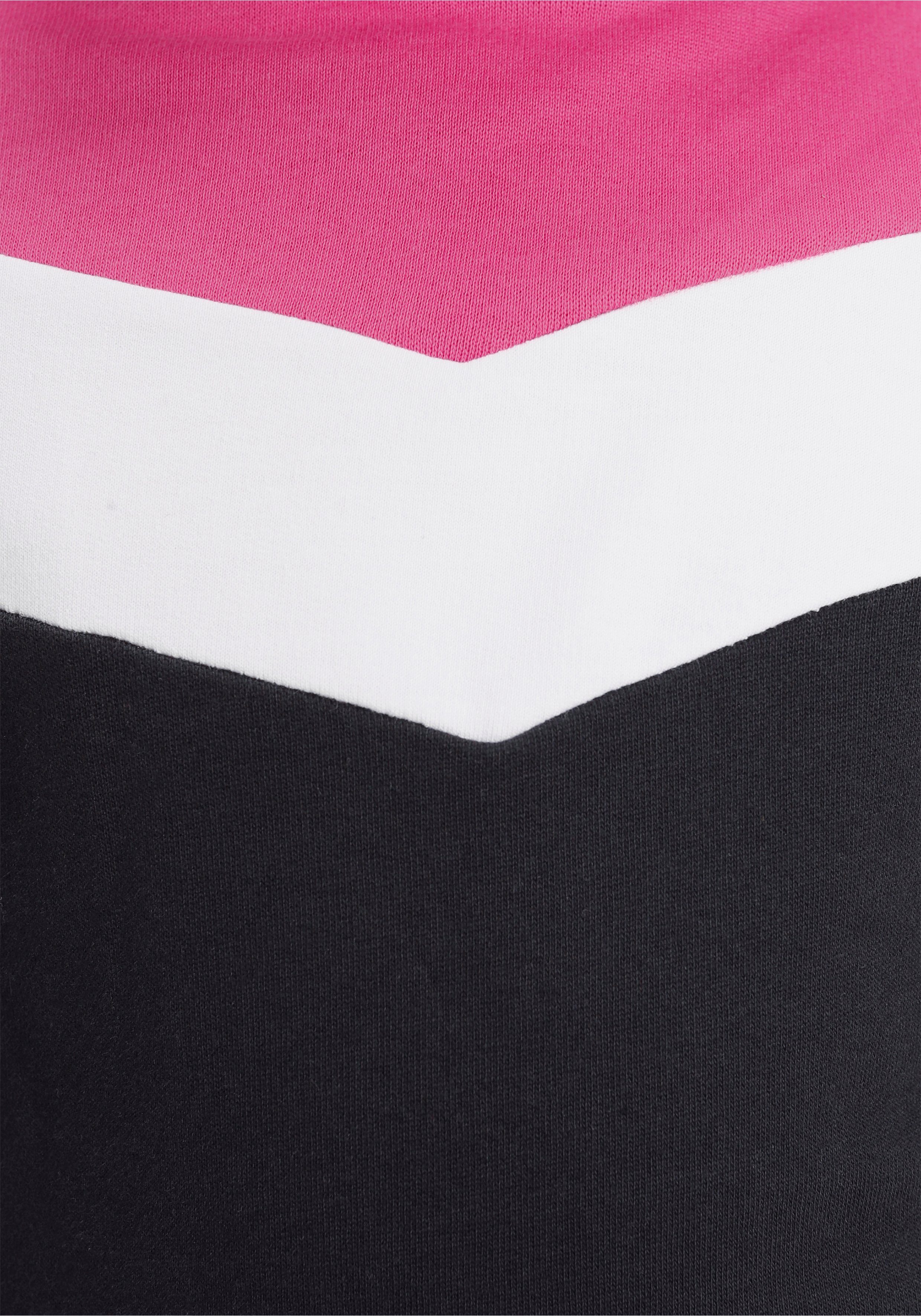 Bench. Sweatkleid mit Kapuze und Logodruck
