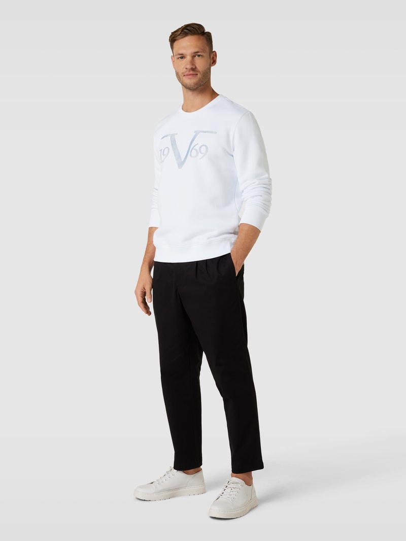 Sweatshirt mit Label-Applikation in weiß