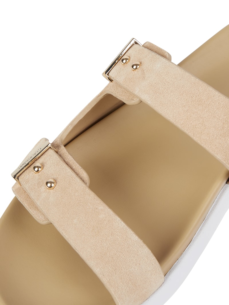 Sandalen aus Leder in beige