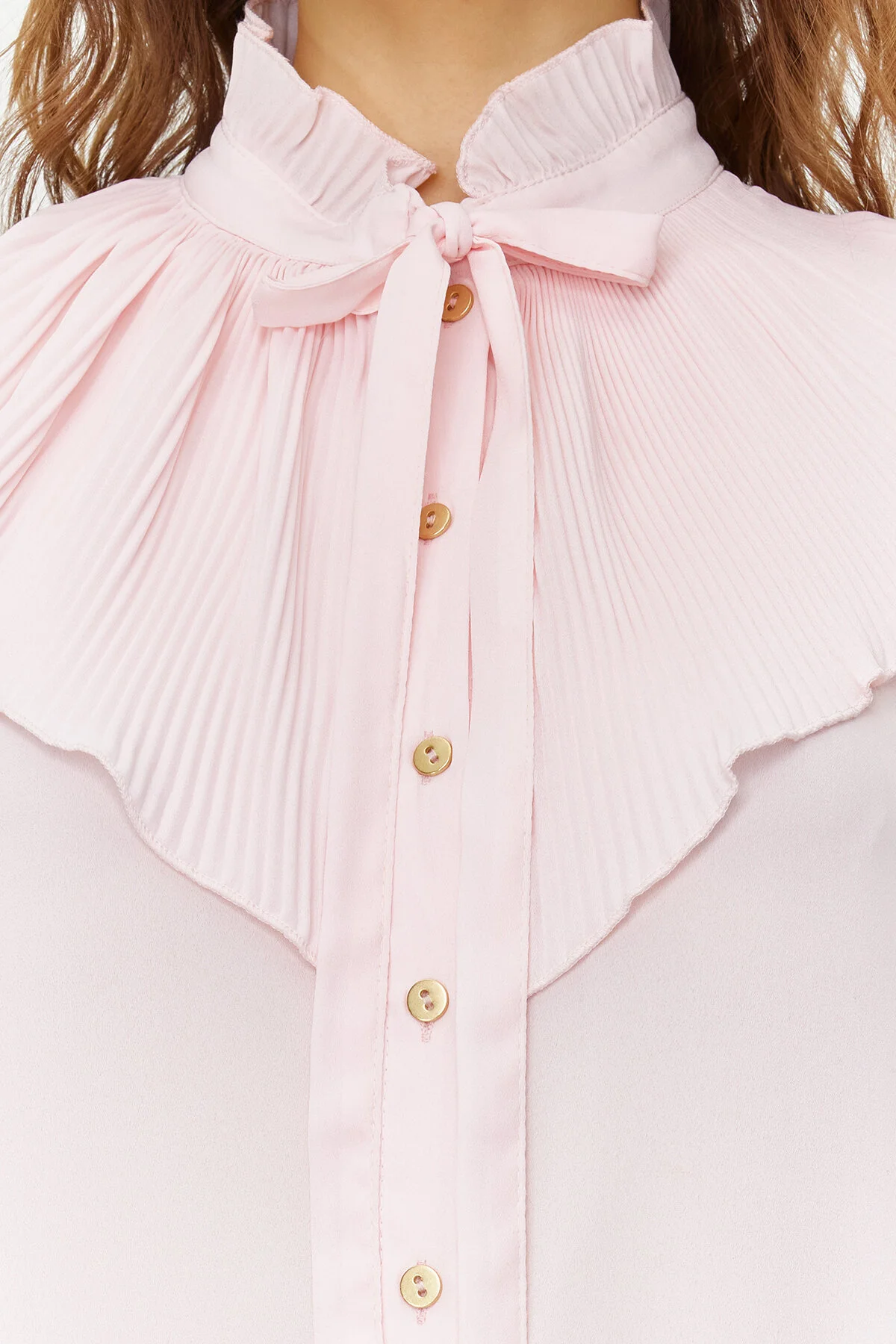 Trendyol Modest  Gewebtes Hemd aus Chiffon mit Puderrüschen TCTSS24TG00014