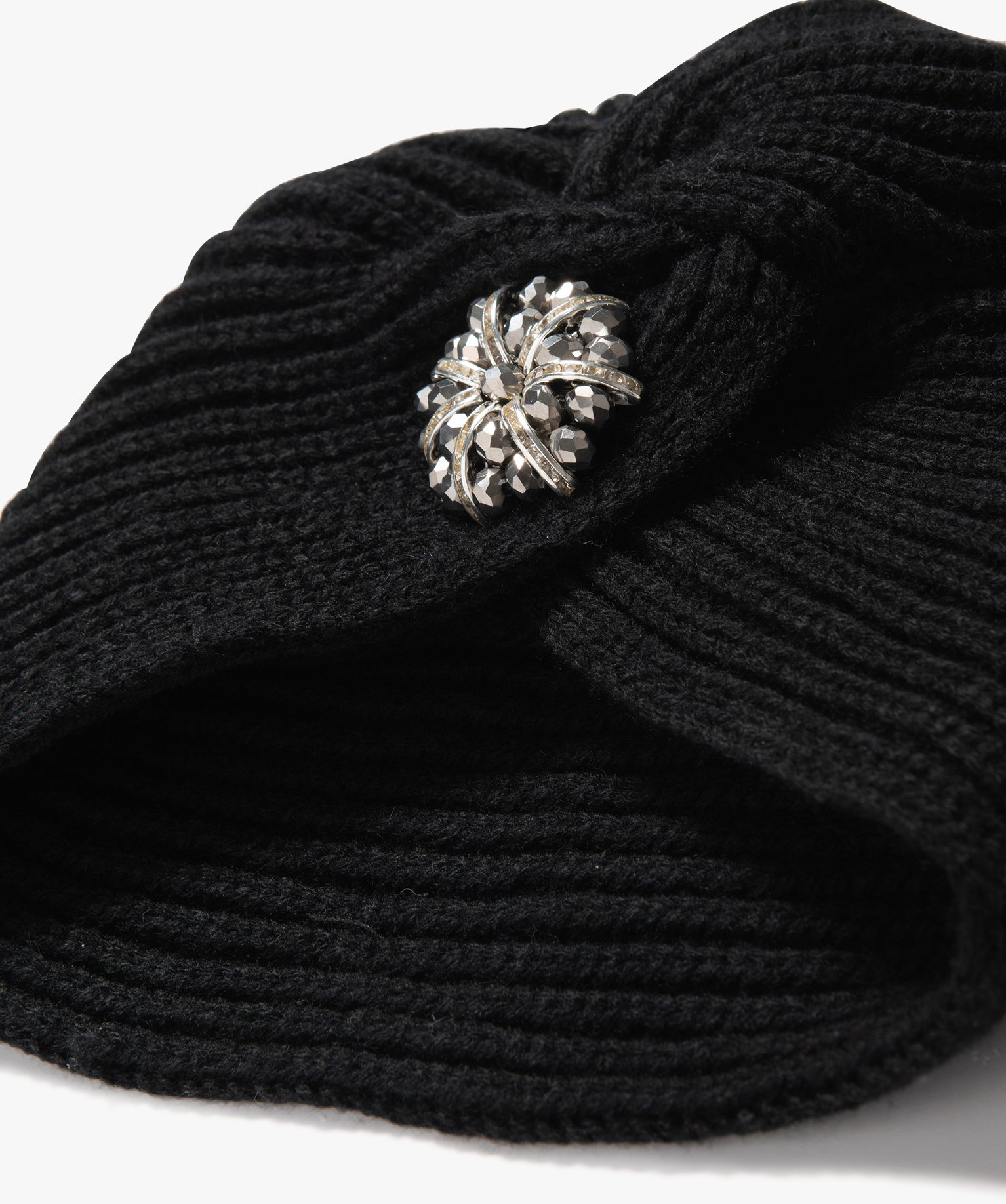 Bonnet femme faon turban avec bijou strass noir | GEMO
