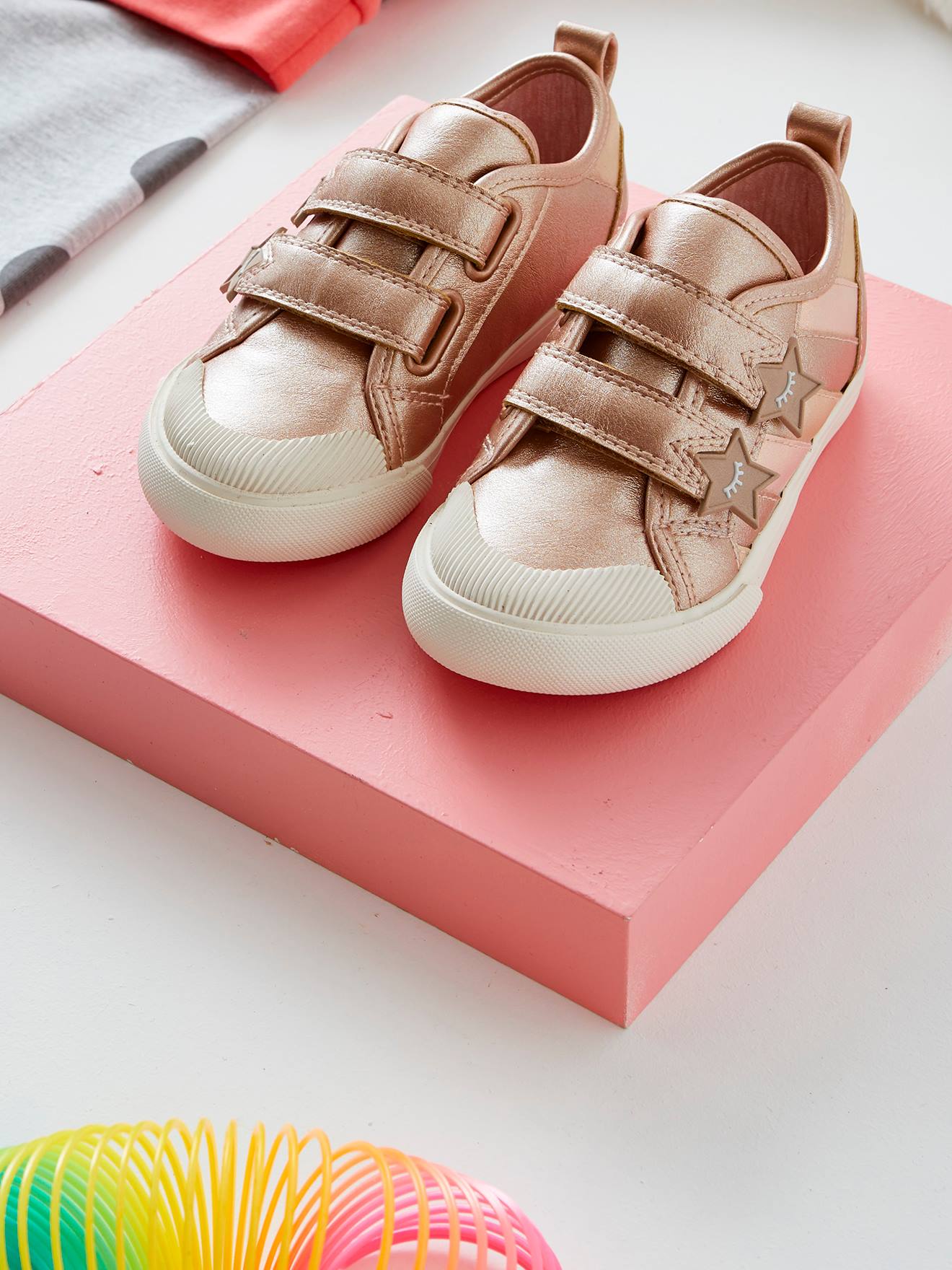 Baskets scratchées fille collection maternelle rose