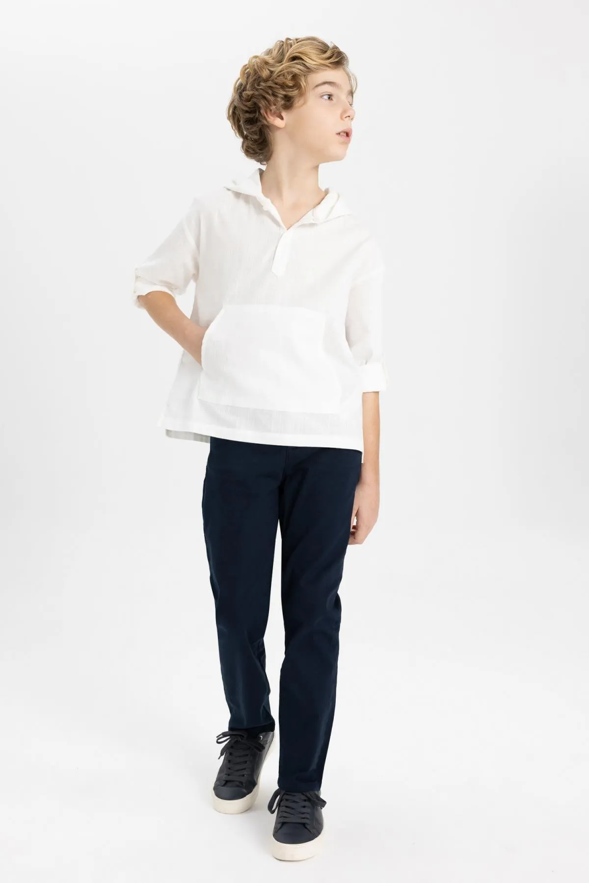 DeFacto  Langarmhemd mit Kapuze im Oversize-Fit für Jungen B7626A824SM
