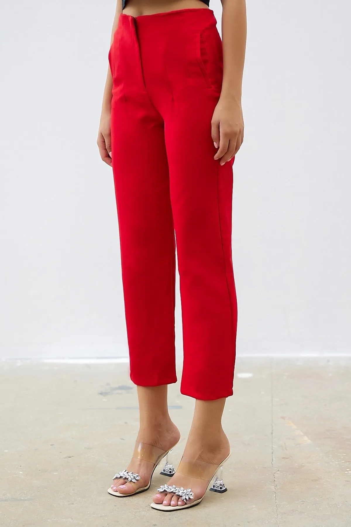 InStyle  Hose mit hoher Taille und Abnähern aus doppeltem Stoff – Rot
