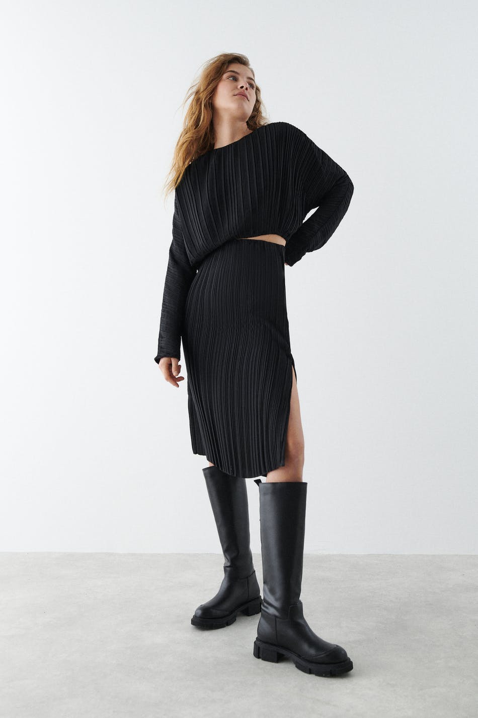 Izzy pleated skirt
