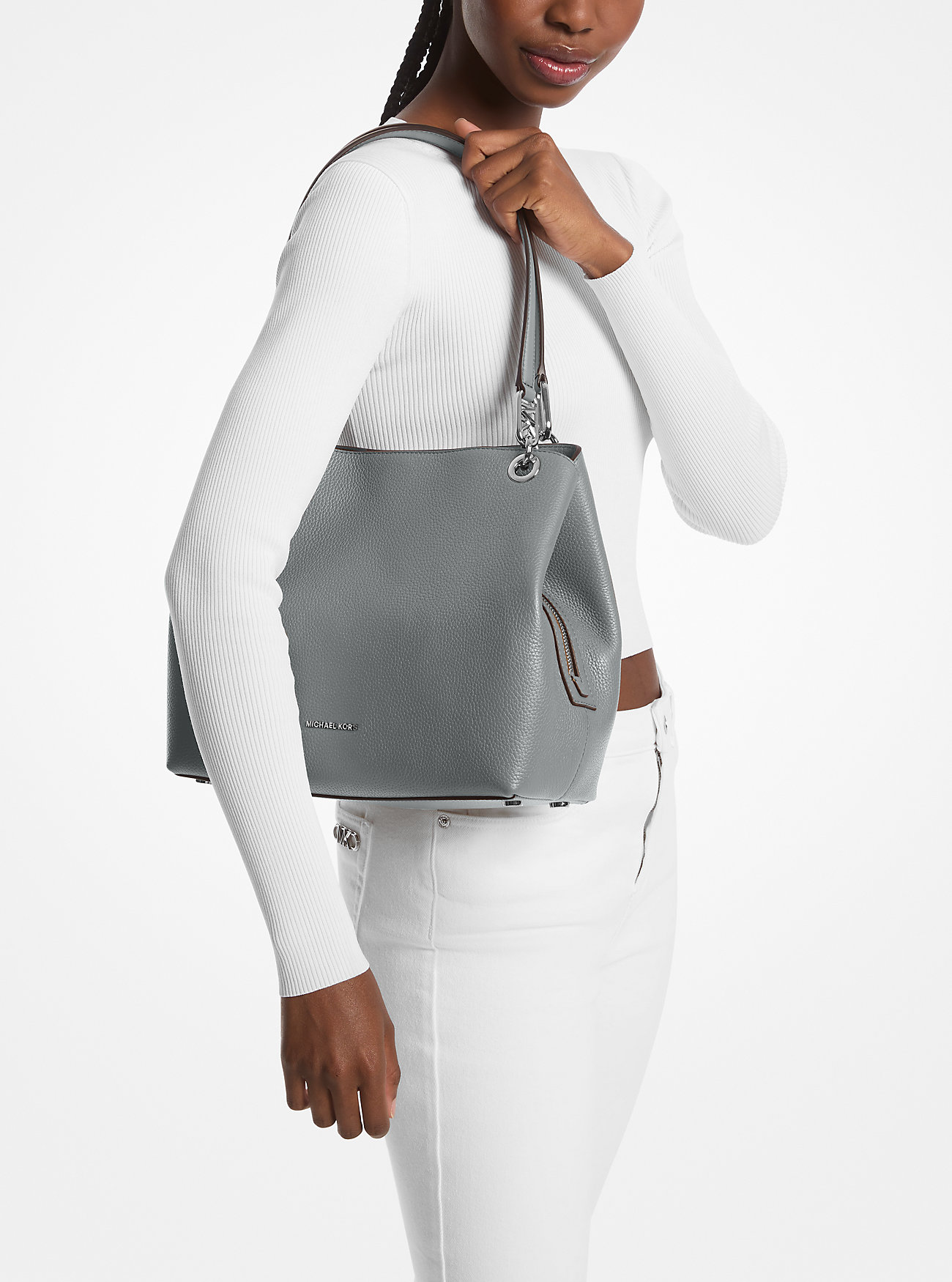 Kensington stor skinnveske i pebbled-skinn – STORM