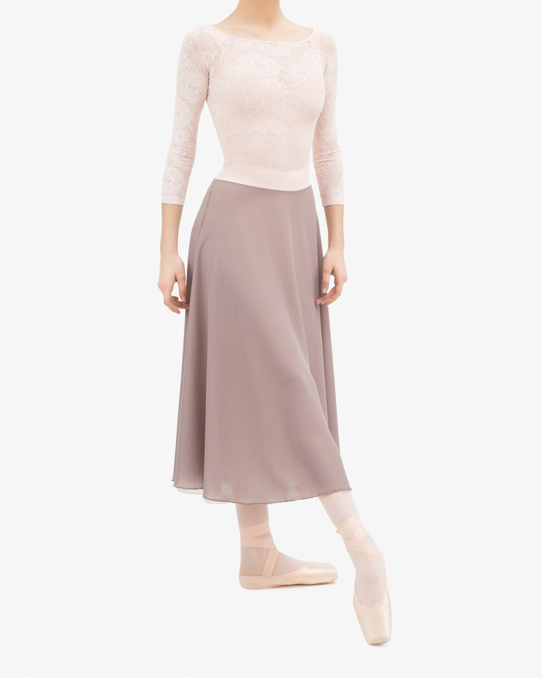 Long sleeves top in rosette lace