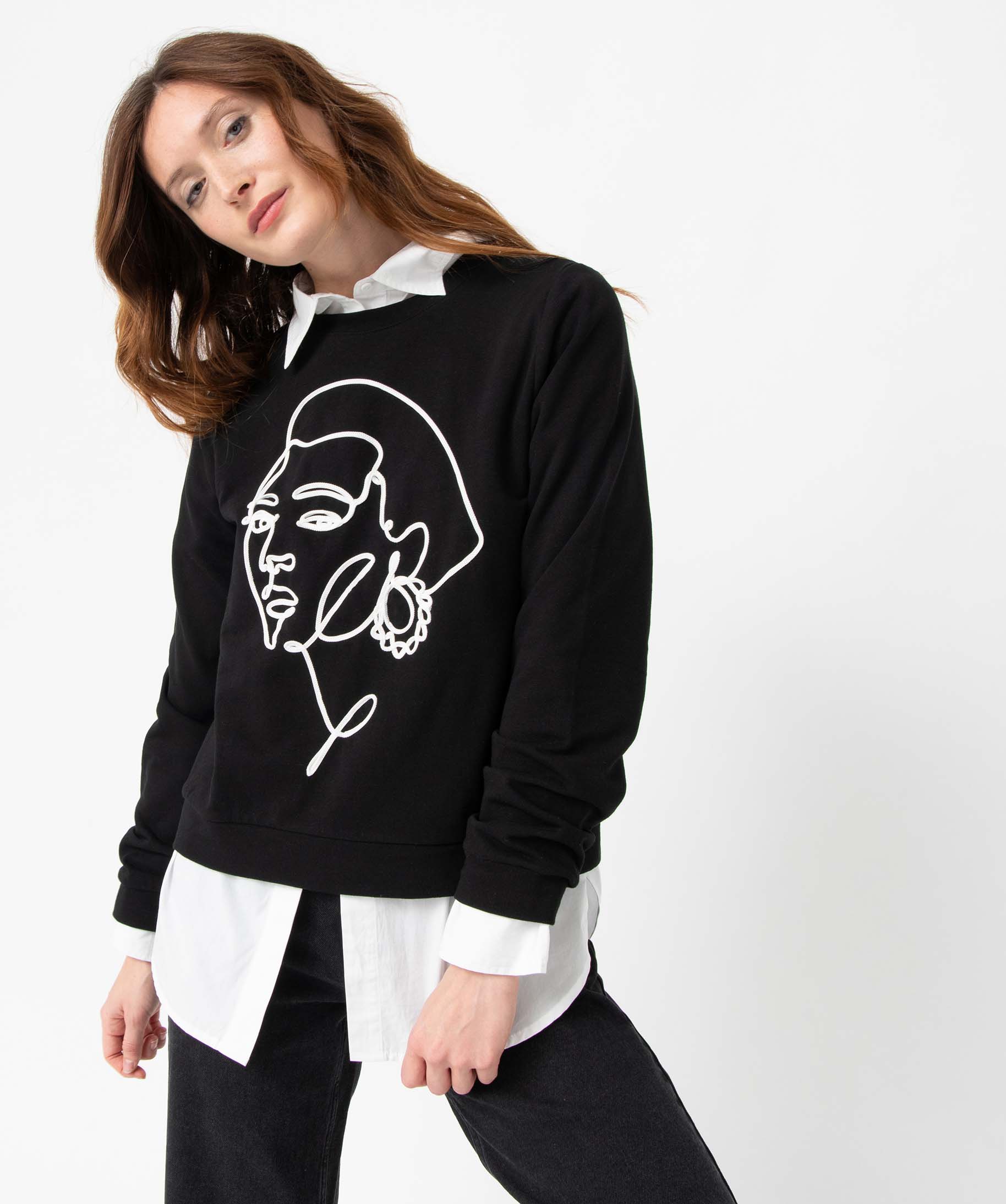 Sweat femme à motif brodé noir | GEMO