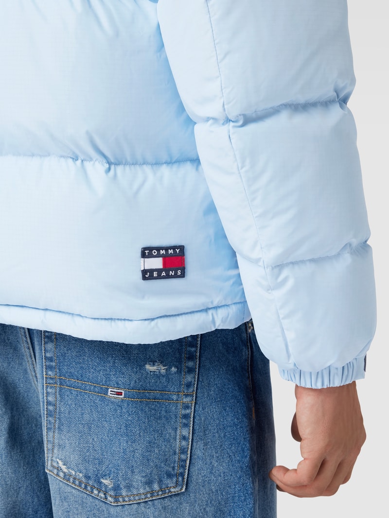 Steppjacke mit Kapuze Modell 'ALASKA' in hellblau