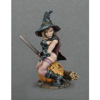 Elise, The Witch (REA02869)