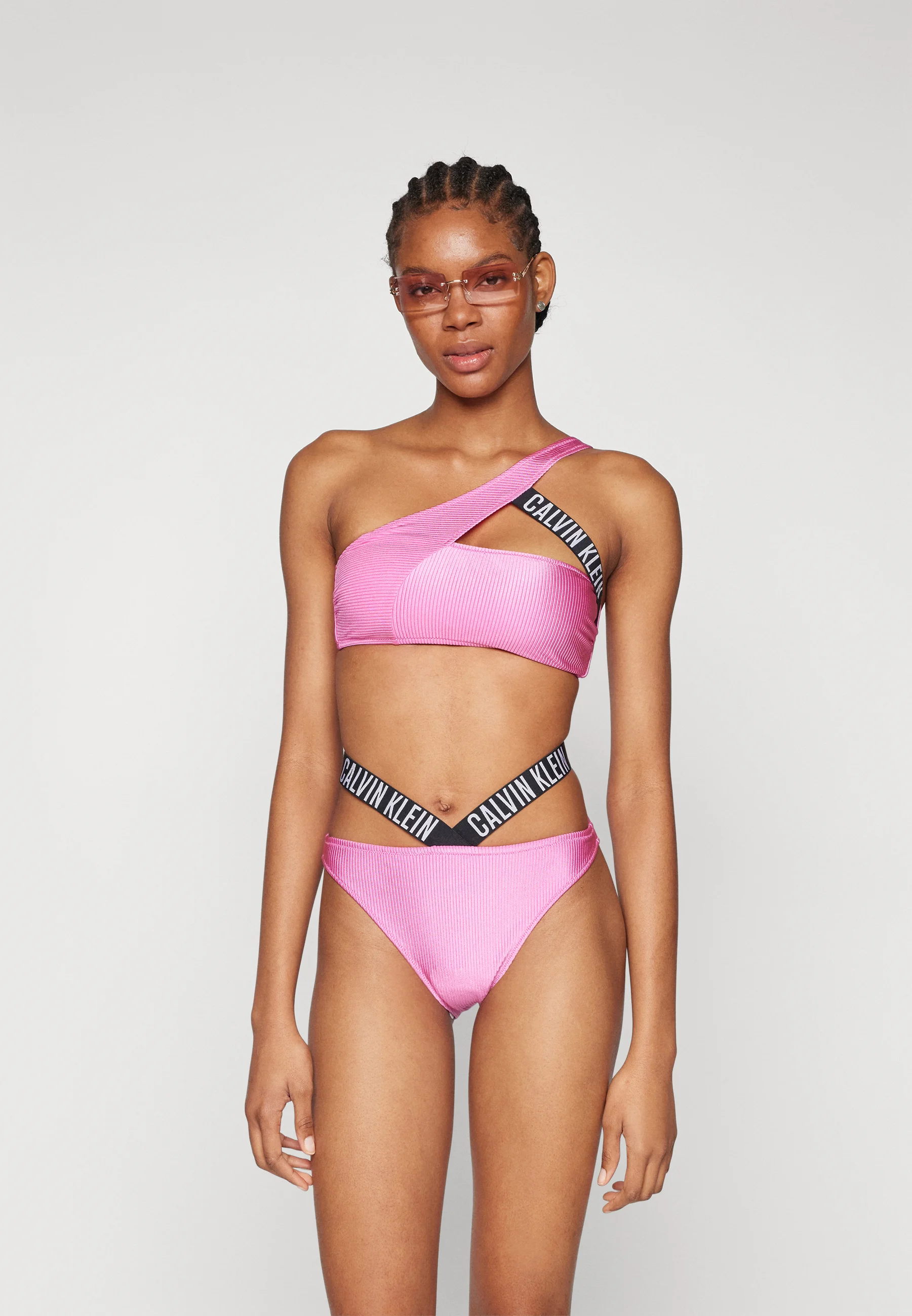 Calvin Klein Swimwear BRALETTE DE UN HOMBRO - Top de bikini