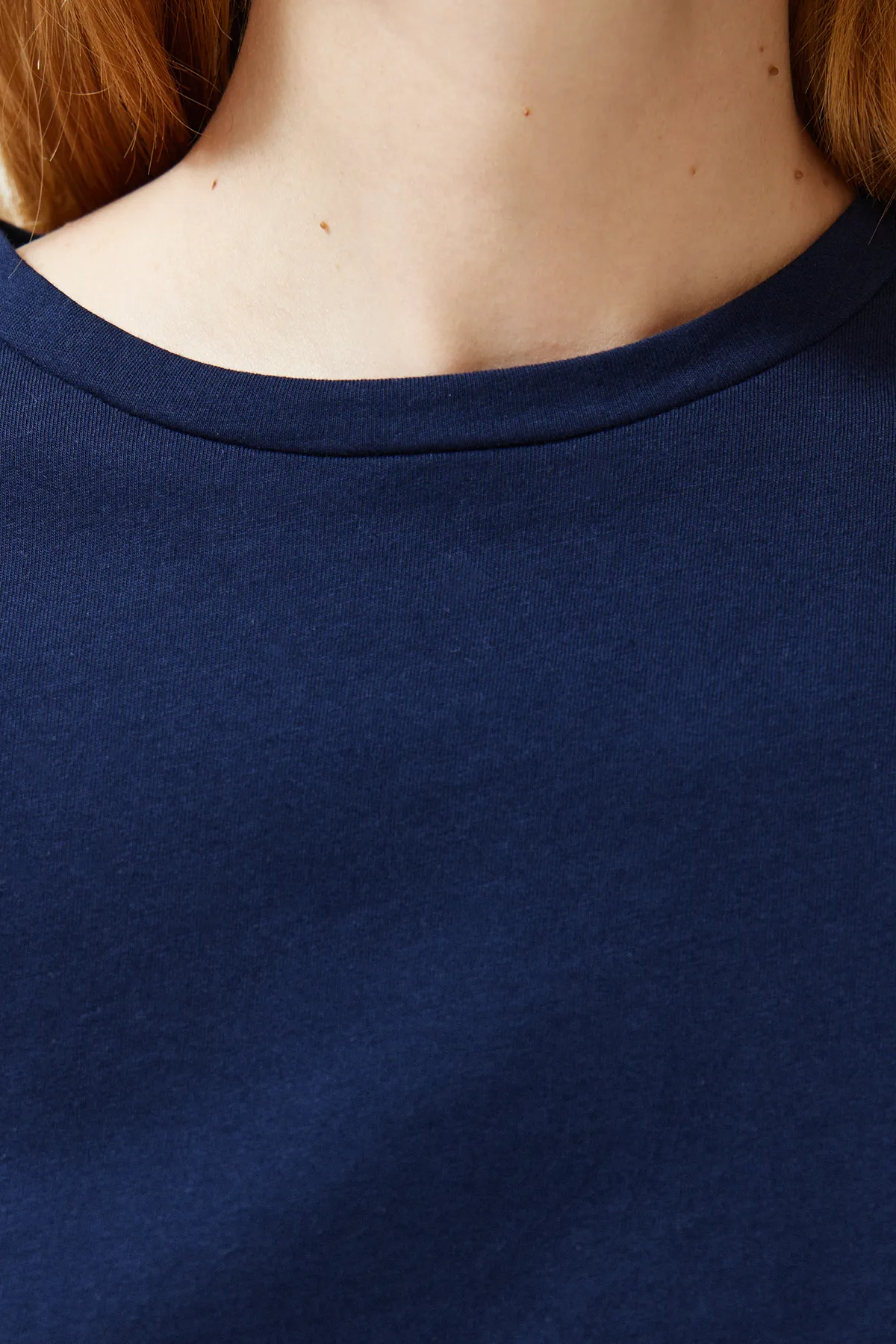 Trendyol Collection  Marineblaues Pyjama-Set aus 100 % Baumwolle mit Galaxie-Muster THMSS24PT00203