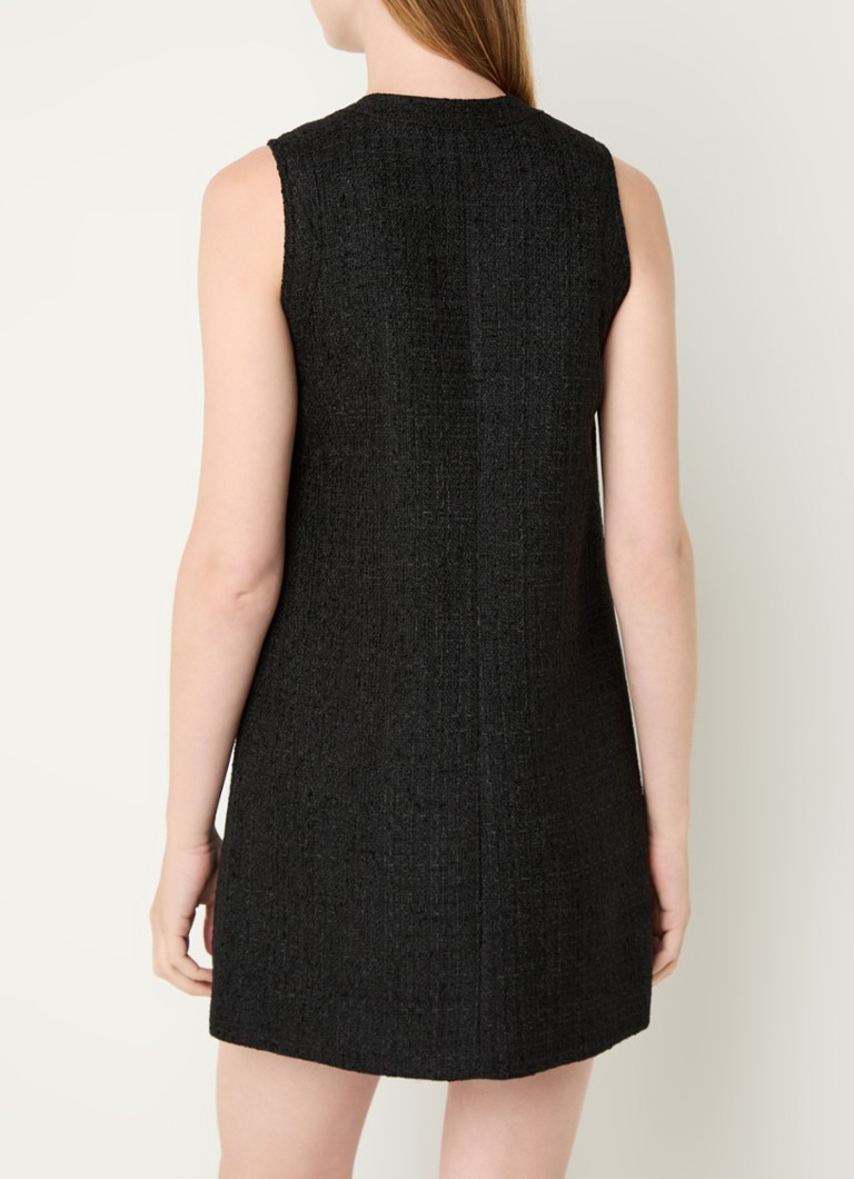 Rochie scurtă fără mâneci, de la Sandro, cu efect de tweed și buzunare aplicate.