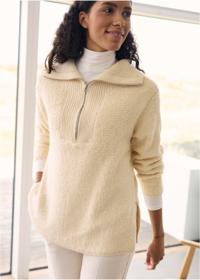 Langer Pullover aus Boucle