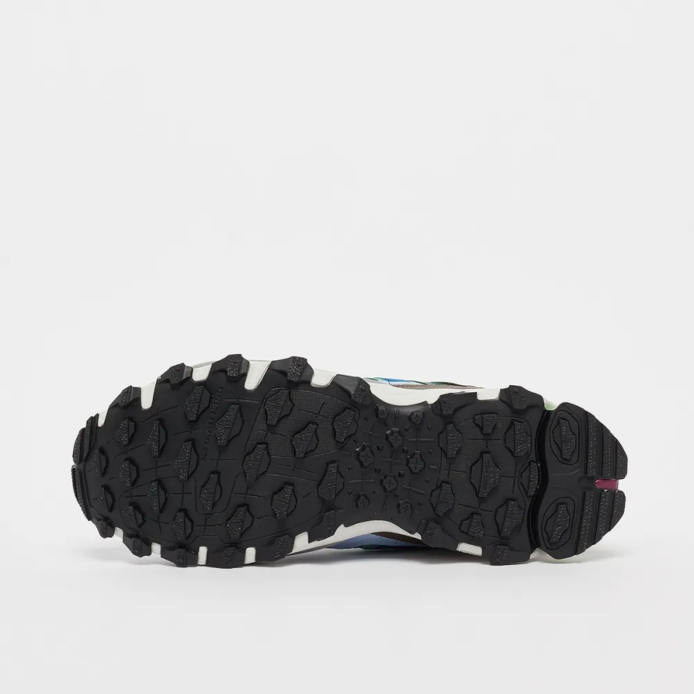 adidas Hyperturf W HQ4304 / grün