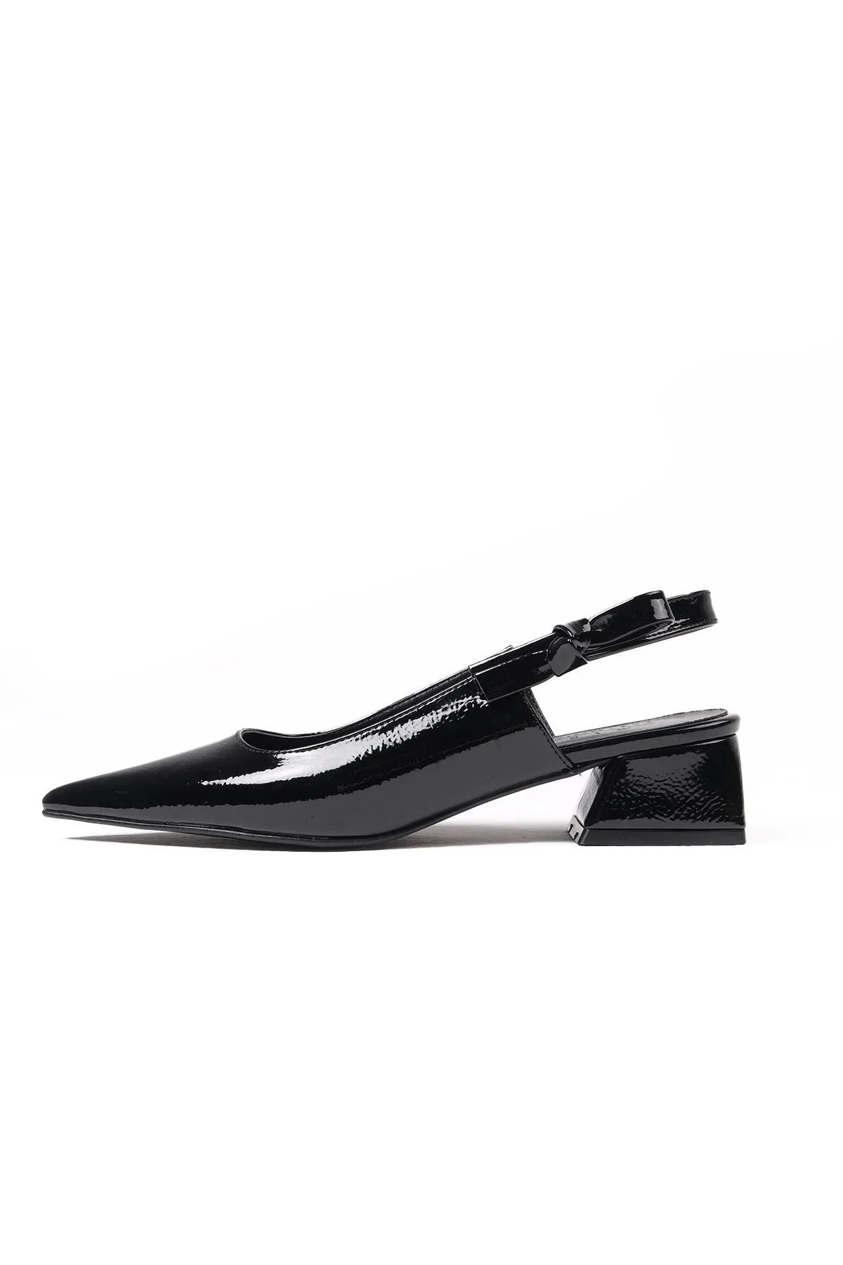 Mio Gusto  Kathy Schwarze Lacklederschuhe mit seitlicher Schleife und offenem Rücken für Damen mit kurzem Absatz