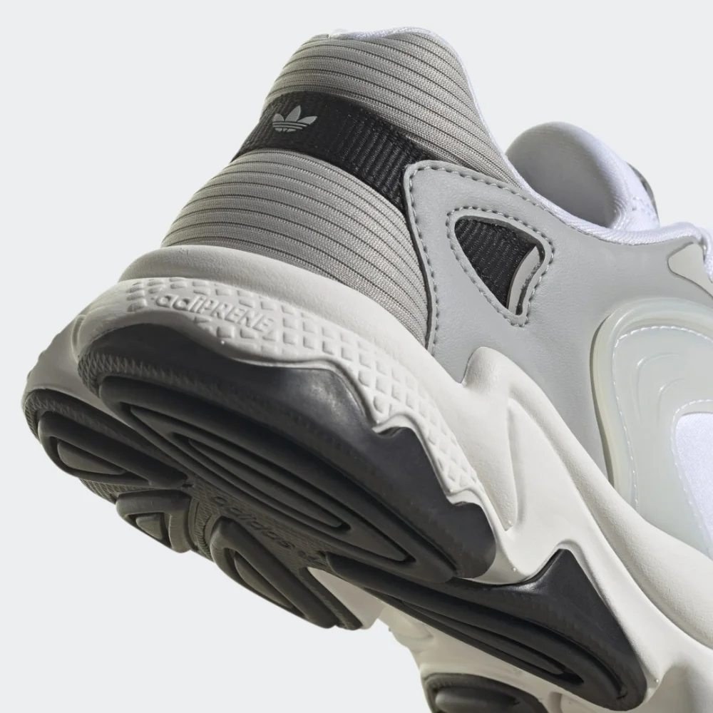 adidas Oztral HQ6765 / weiss