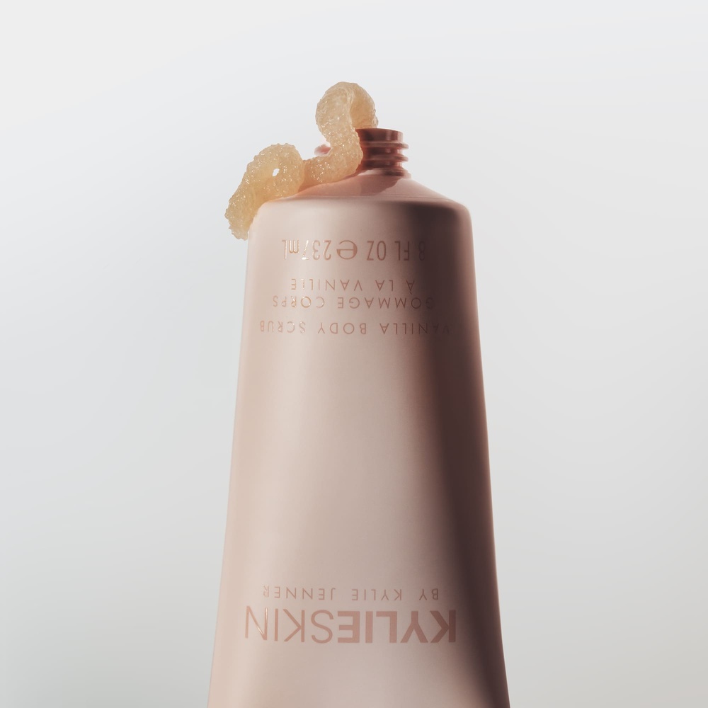 kylie by kylie jenner Gommage corps à la vanille Gommage corps