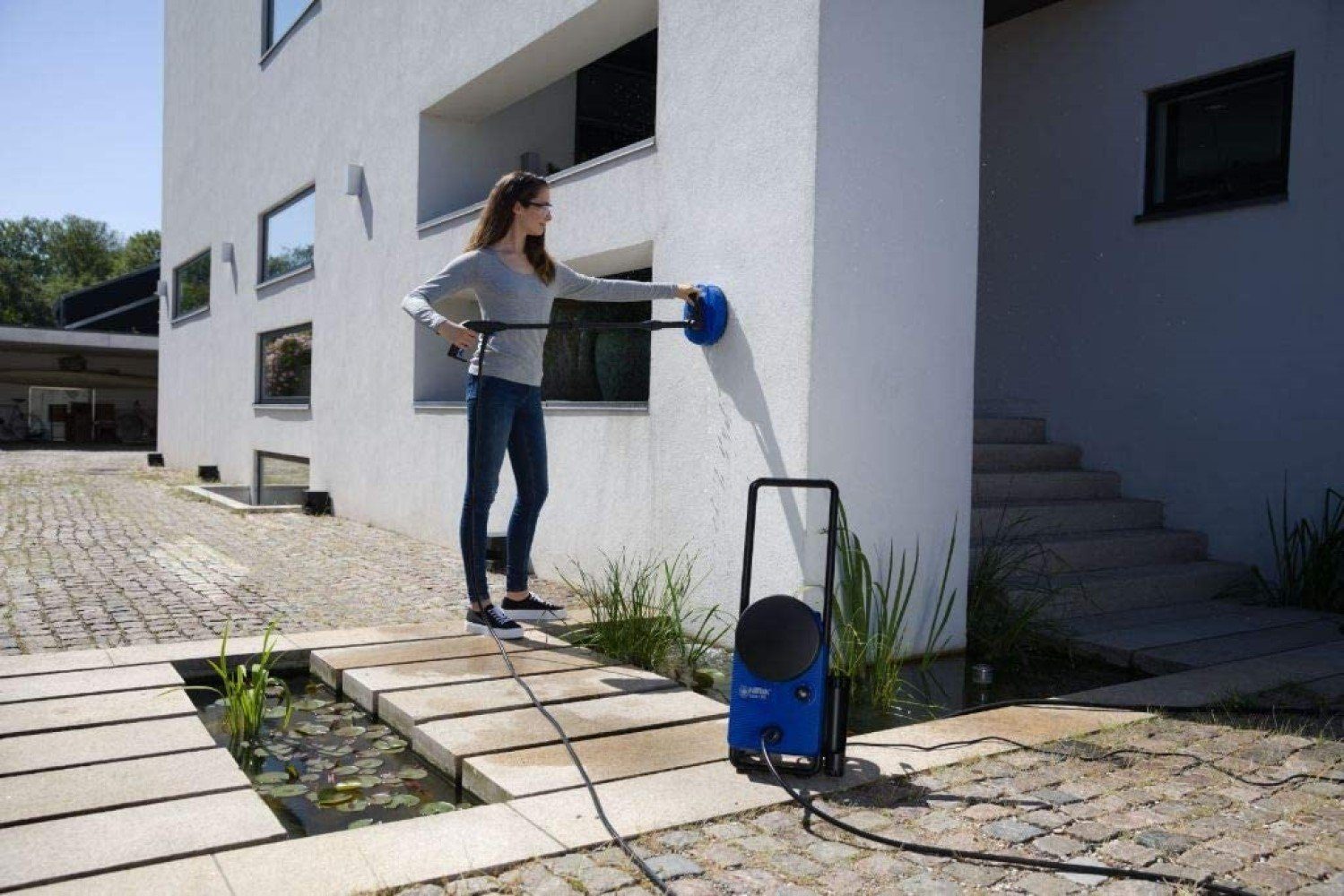 Nilfisk Hochdruckreiniger Core 130-6 PowerControl, 130 bar mit Schlauchaufwicklung am Gerät, Leistungsregelung, Haus, Garten, Auto, Pressure Washer, blau /schwarz