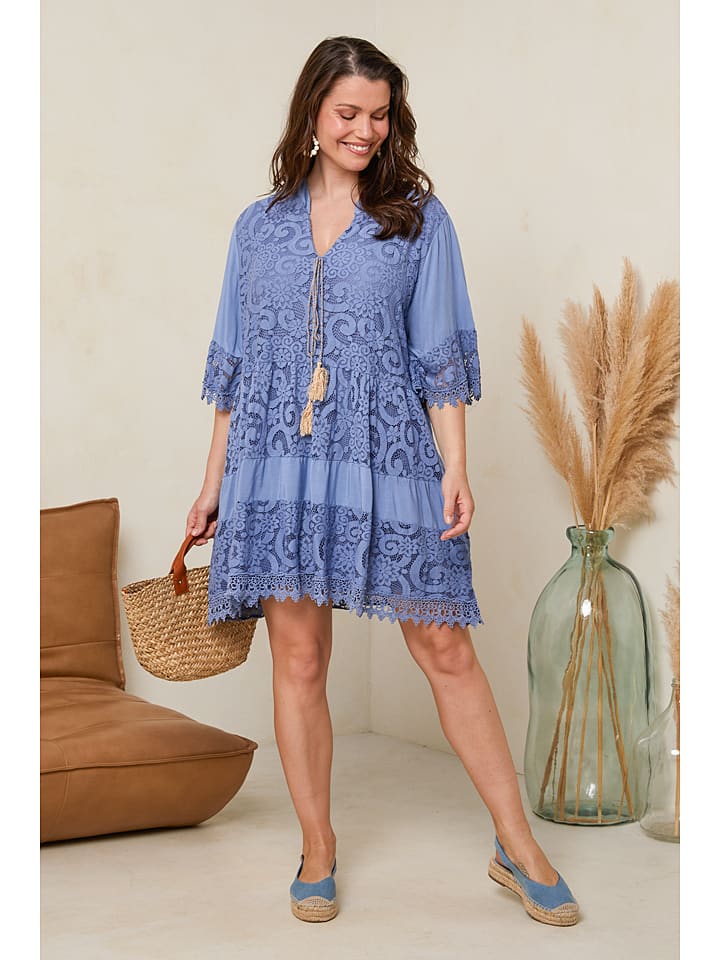 Curvy Lady Kleid in Hellblau günstig kaufen