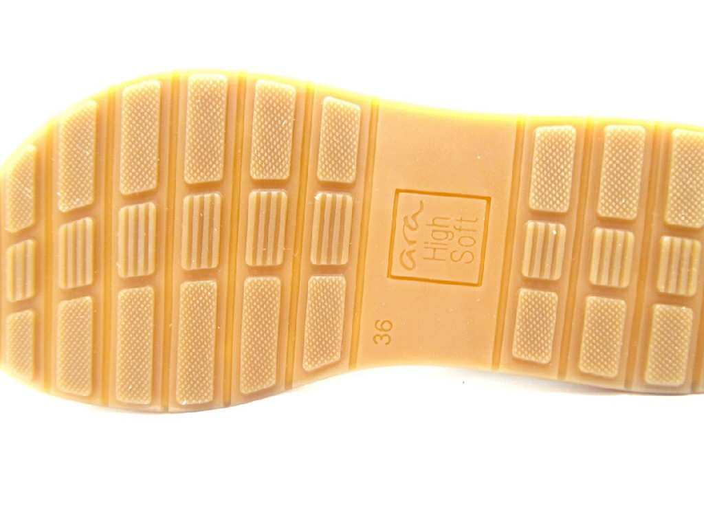 ARA Klassische Sandalen beige