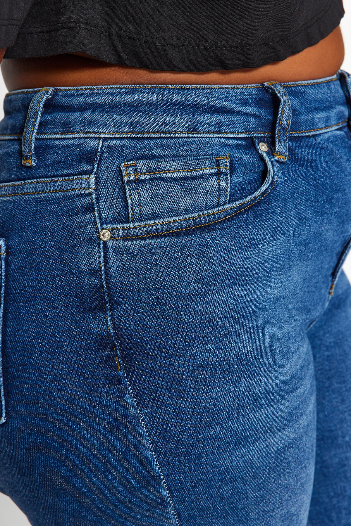 Trendyol Curve  Marineblaue, dehnbare Skinny-Jeans mit hoher Taille TBBAW24CJ00048