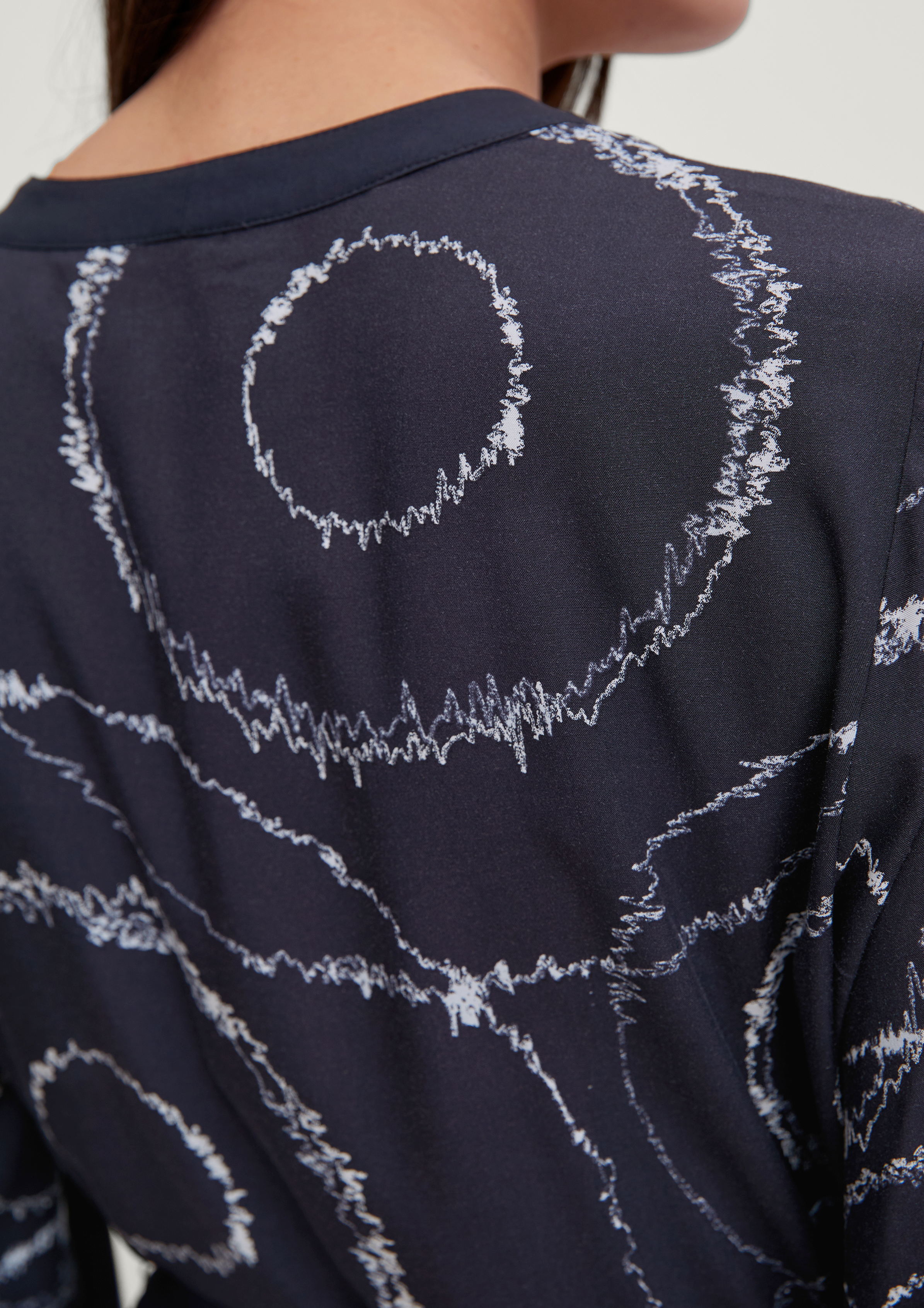 Tunikakleid mit Alloverprint - navy