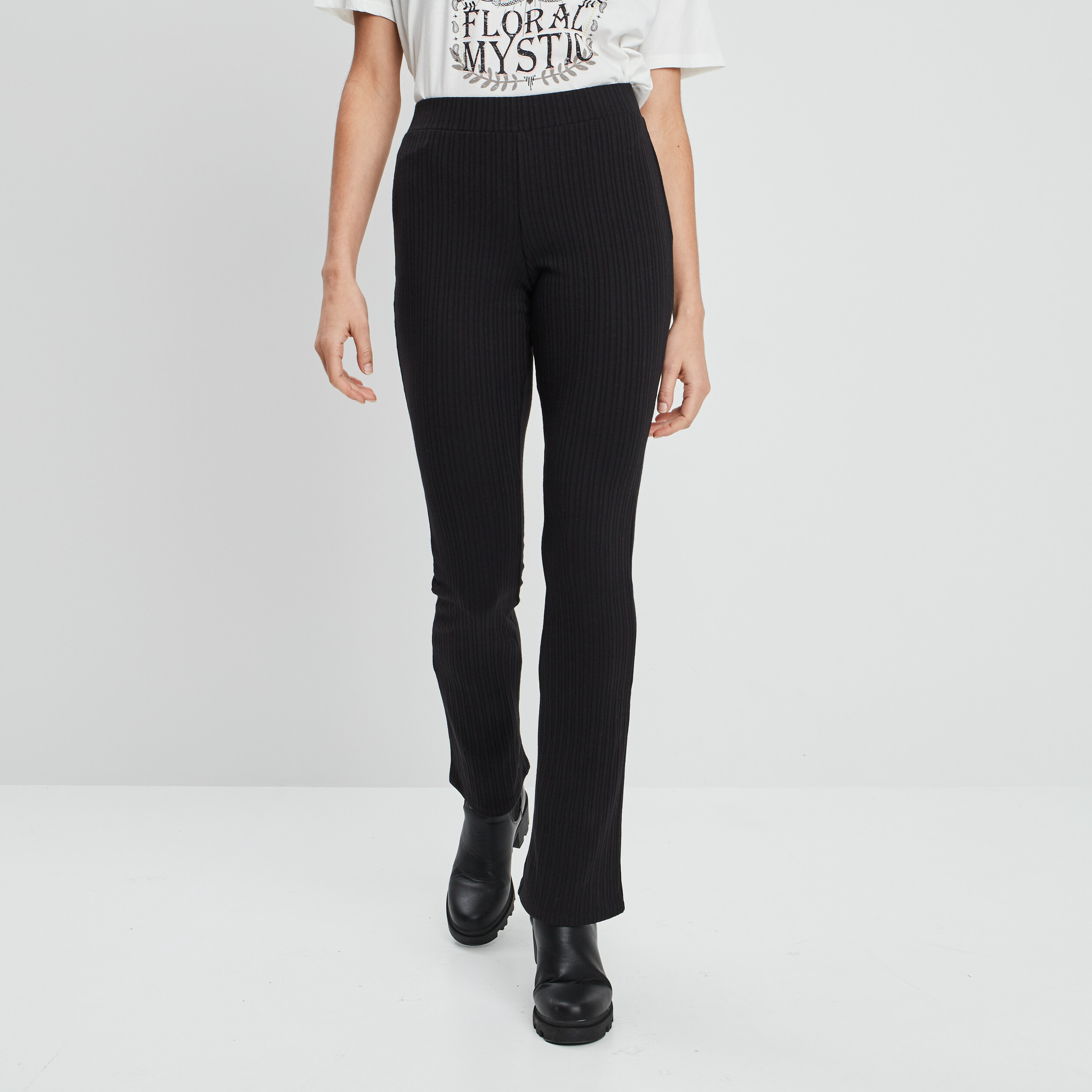 Pantalon flare côtelé noir femme | La Halle