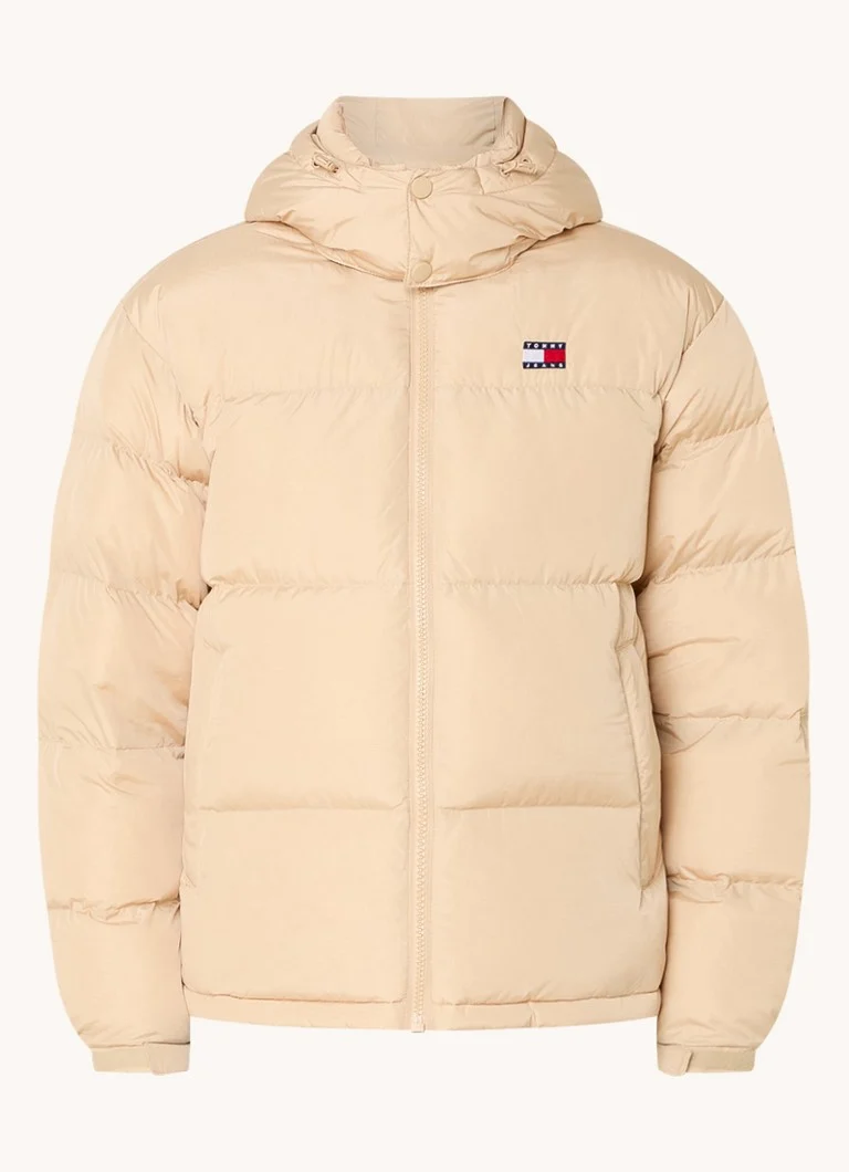 Jaqueta Tommy Hilfiger Puffer com enchimento de plumas e capuz removível.