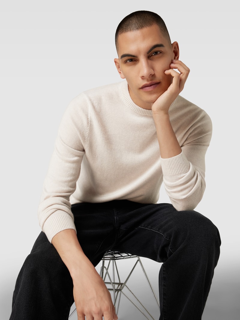 Strickpullover aus Kaschmir mit Rundhalsausschnitt in ecru meliert