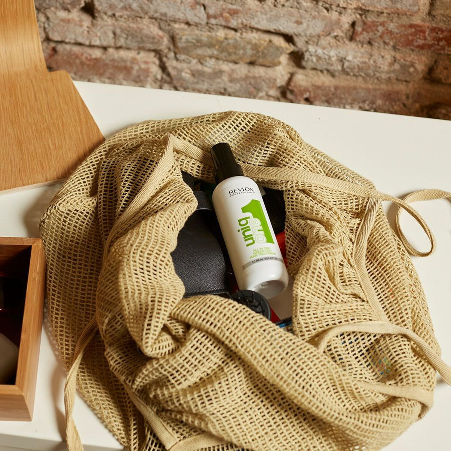 revlon professional Masque Spray Sans Rinçage 10 Bienfaits Thé Vert UNIQONE™ - Tous Types de Cheveux - 150 ml