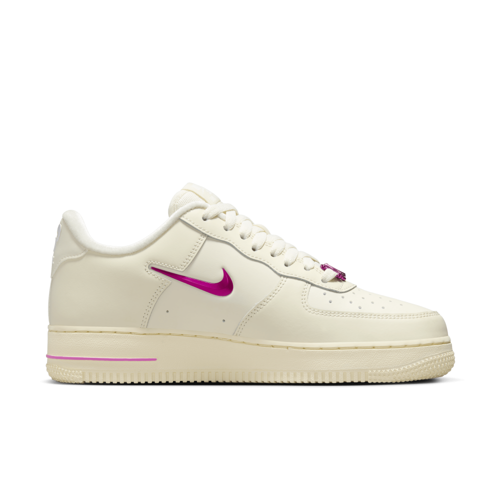 Nike Air Force 1 07 SE FB8251-101 / weiss