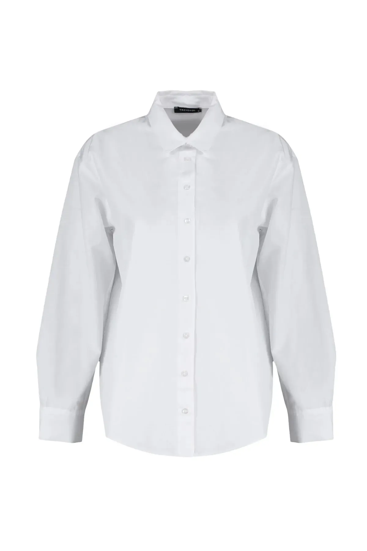 Trendyol Collection  Weißes, locker sitzendes Hemd aus Baumwollgewebe TWOAW20GO0107