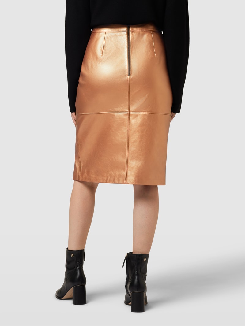 Knielanger Rock aus Lammleder Modell 'Setora' in gold