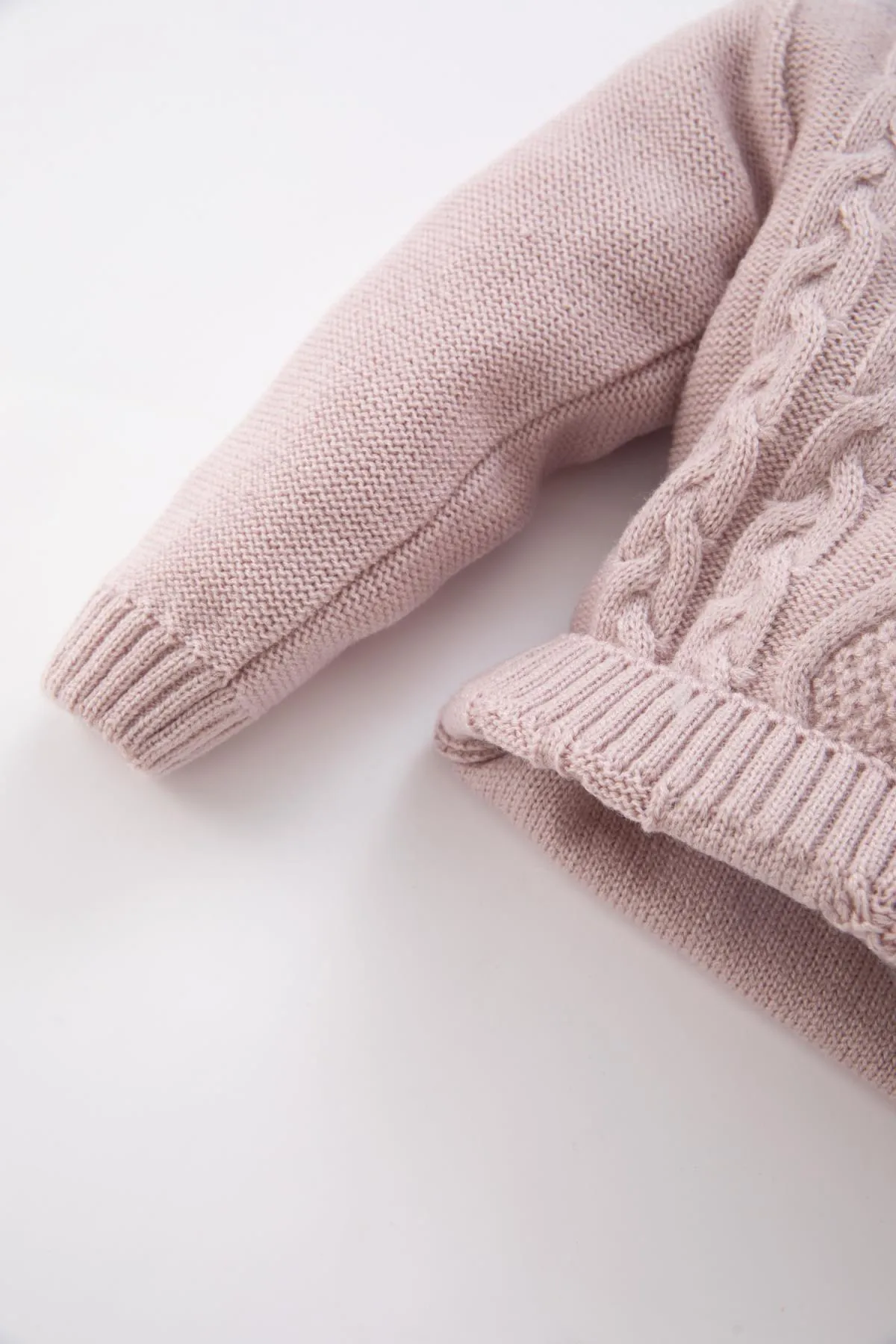 DeFacto  Baby-Mädchen-Pullover mit normaler Passform und Rundhalsausschnitt