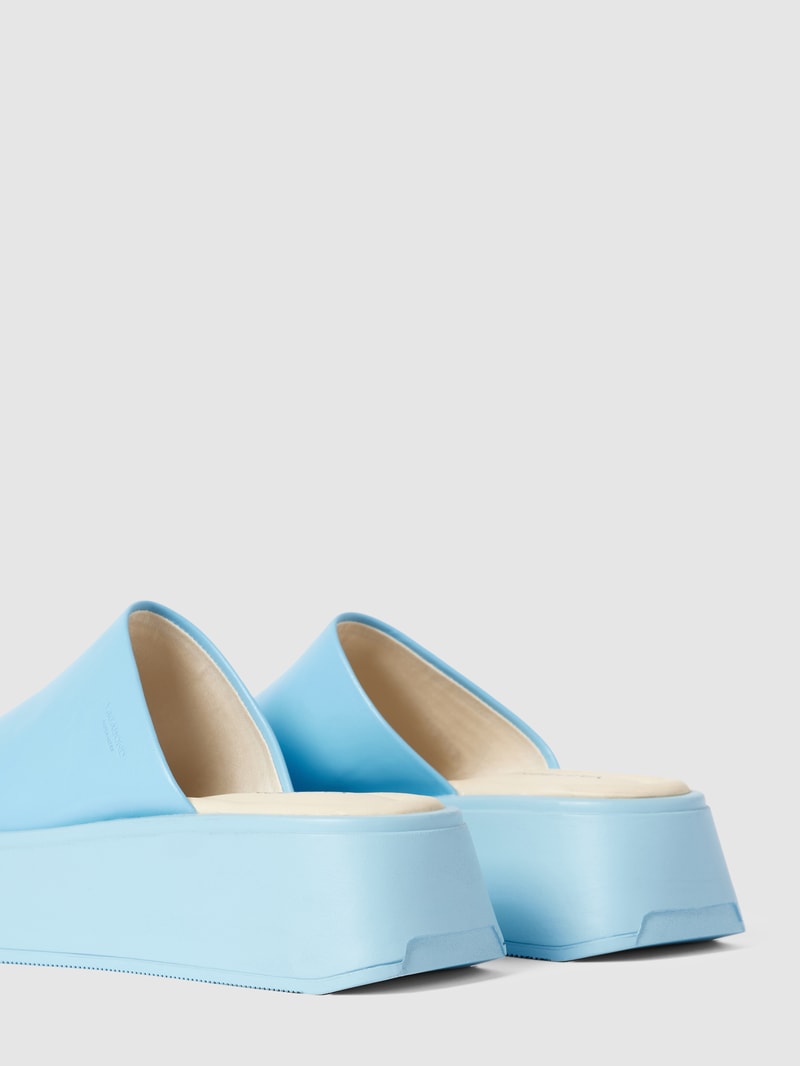 Pantolette mit Label-Prägung Modell 'COURTNEY' in hellblau