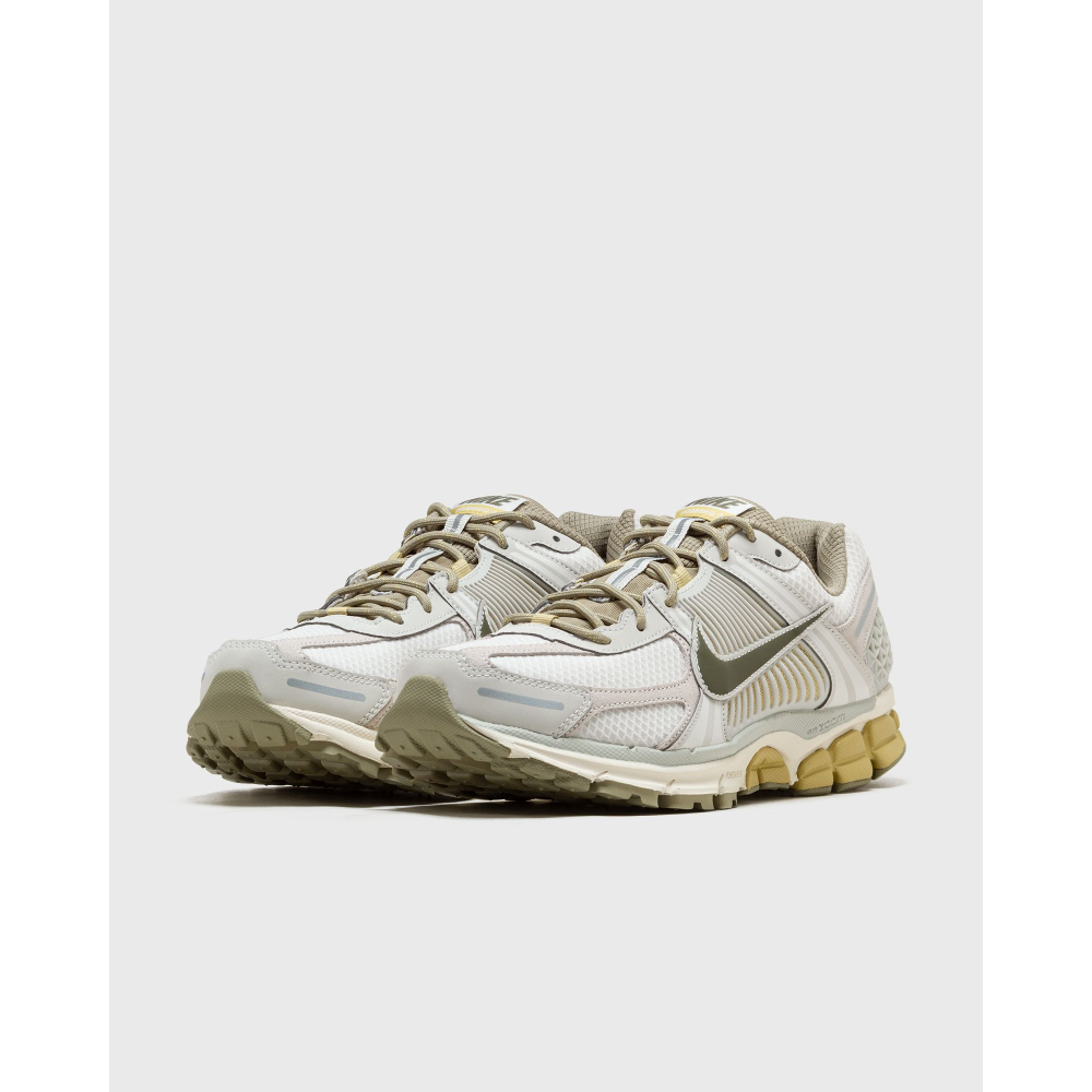Nike Zoom Vomero 5 FV0397-001 / weiss