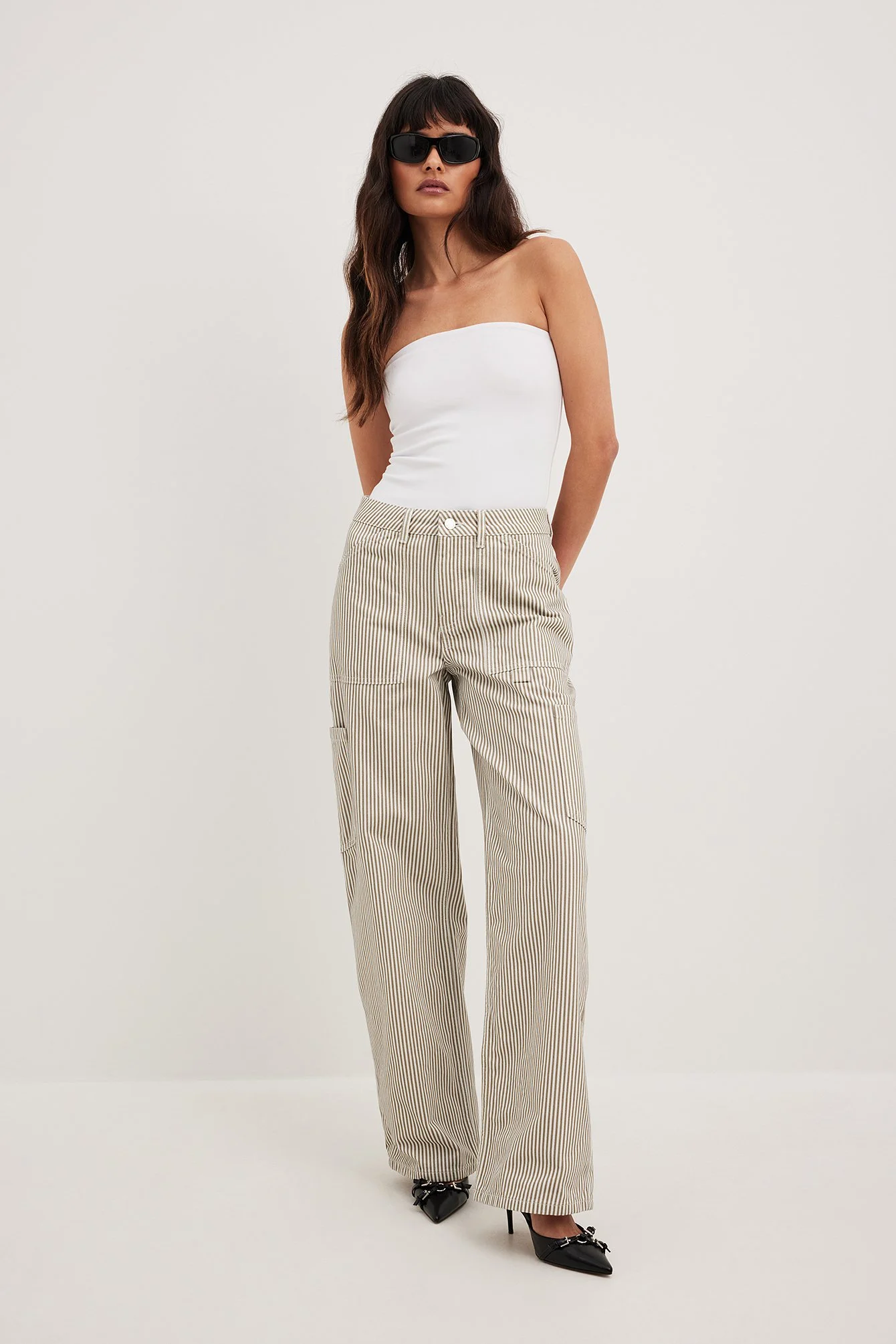 Cargo-Jeans mit weiten Beinen