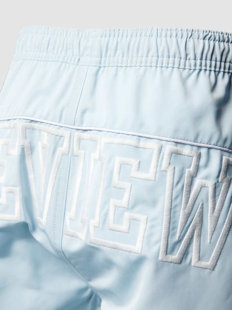 Badehose mit Label-Stitching in hellblau